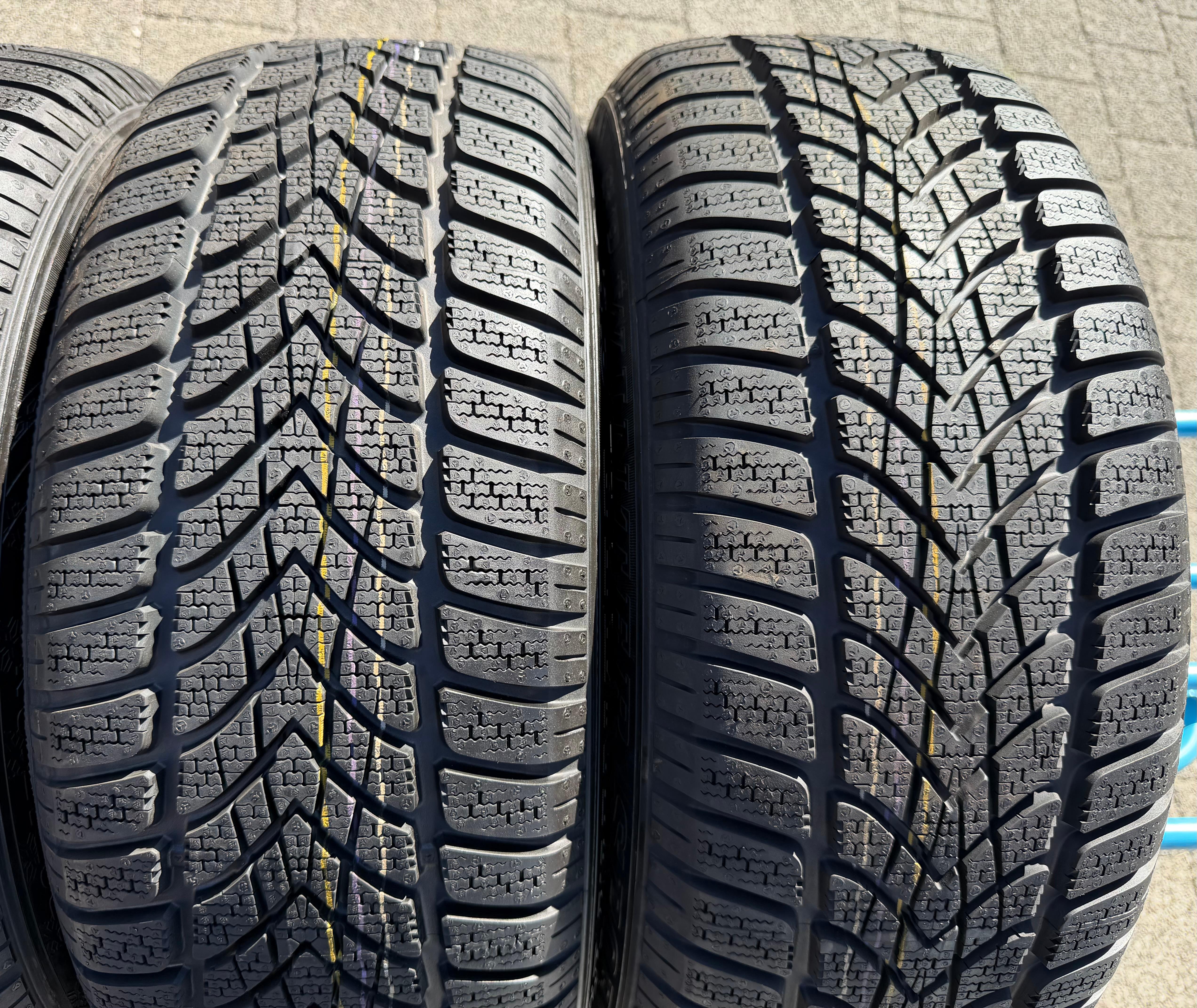 4 Original 16" Alu Winterräder Audi A3 8V 8V0601025CR 205/55R16 91H Dunlop