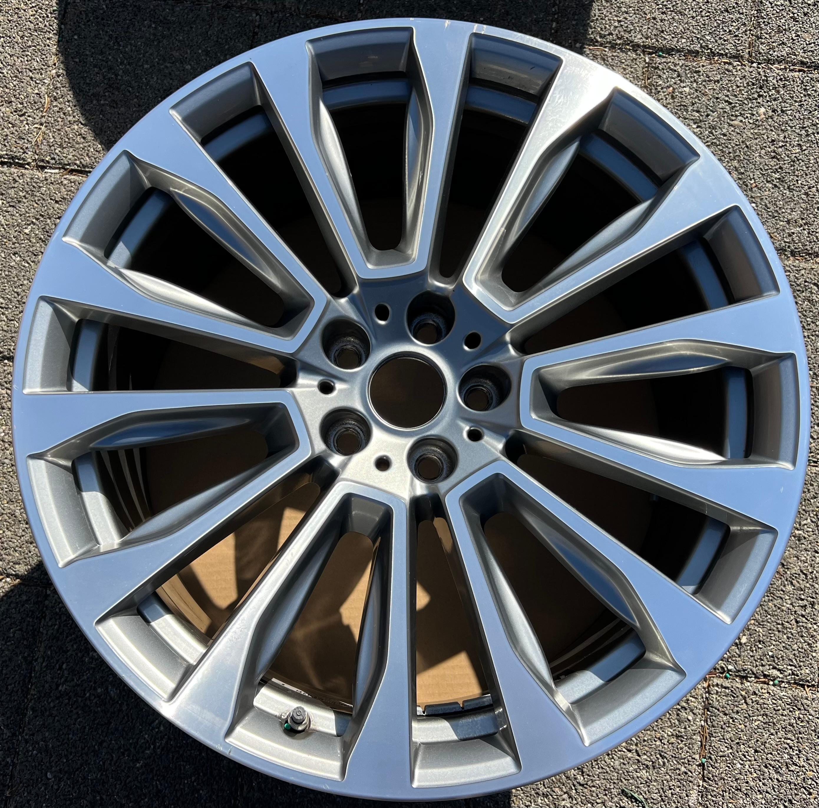 1 X CERCHIO ORIGINALE 20" IN ALLUMINIO BMW X3 G01 X4 G04 6877333 STYLING 697 9,5x20 ET43 FREIHAUS