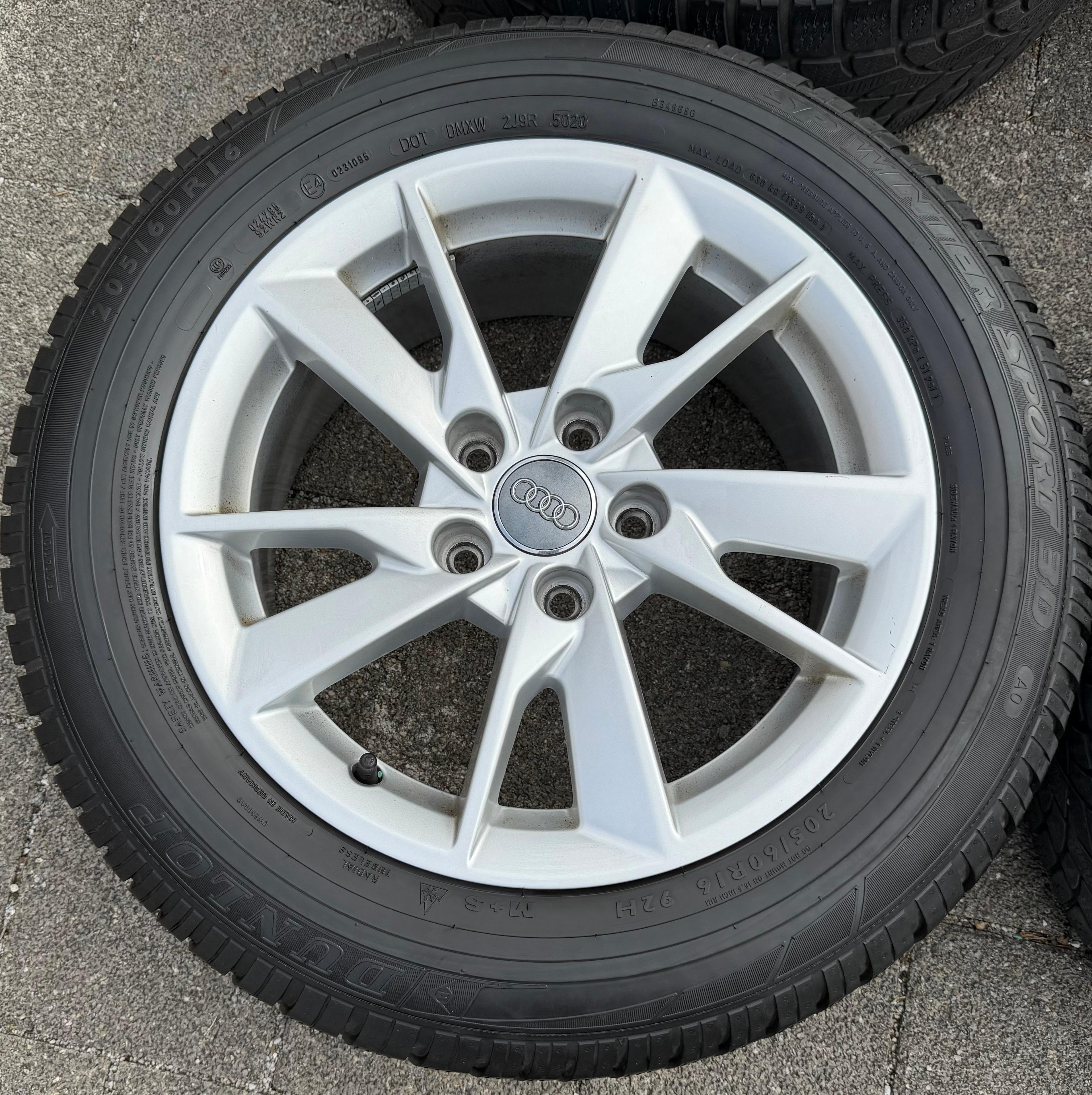 4 Original Alu Winterräder Audi A4 8W B9 8W0601025A 205/60R16 92H Dunlop