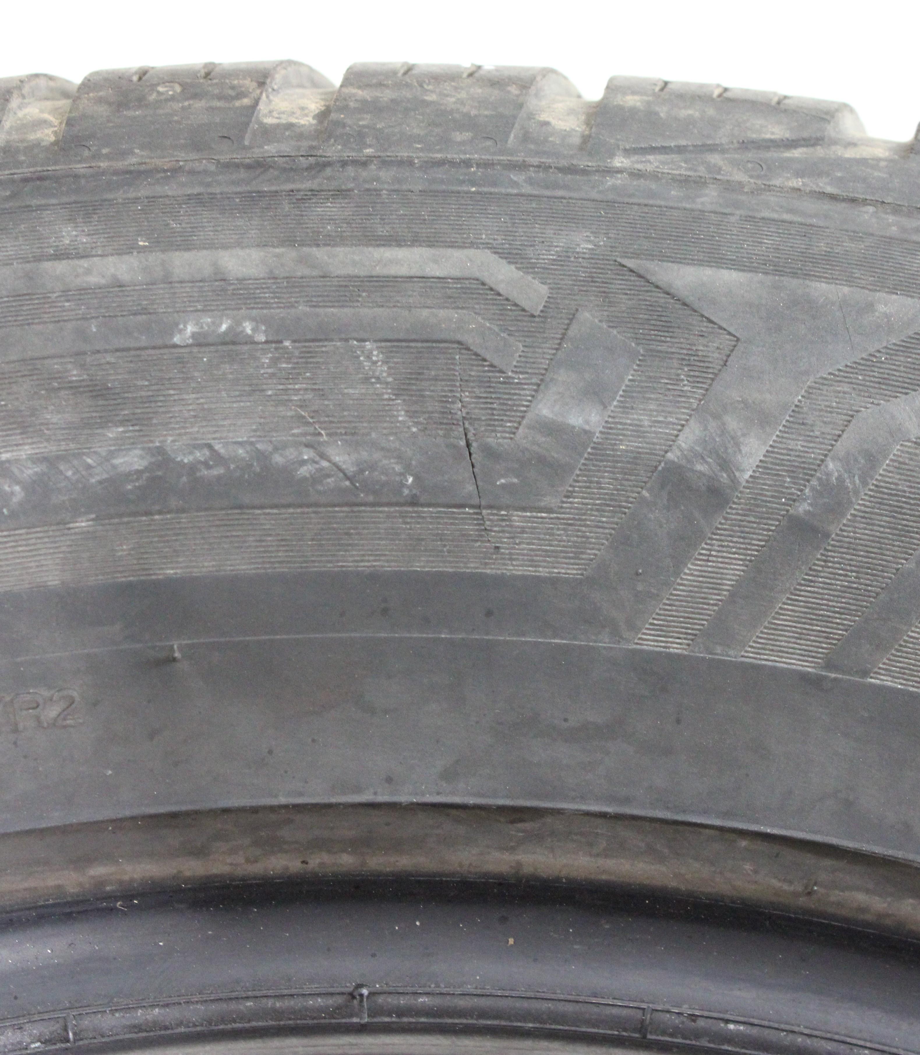 2 x 235/55R19 105W 2 x 255/50R19 107W Ganzjahresreifen Vredestein Quatrac Pro 5-5,5mm 2021