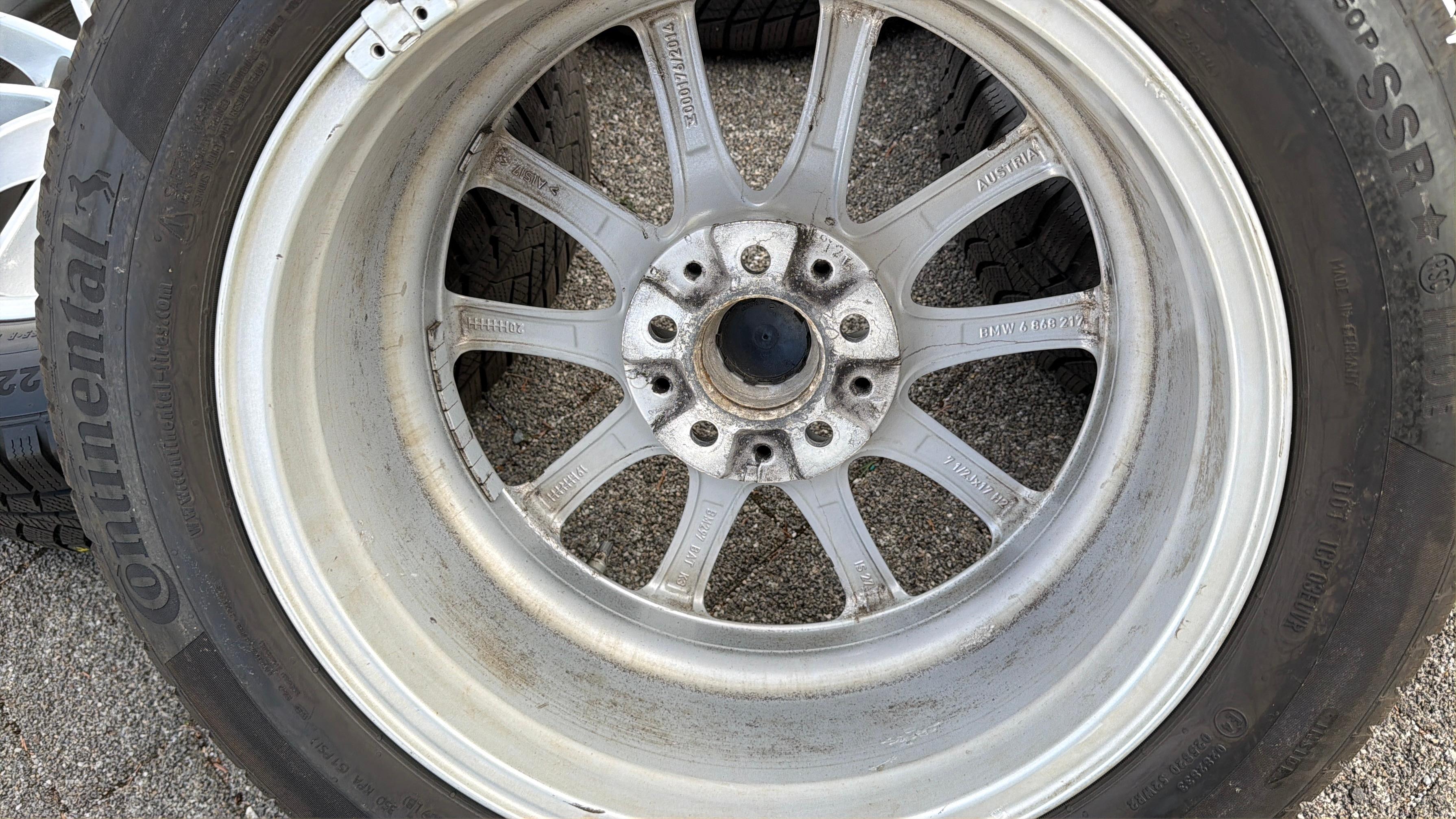 4 roues hiver en alliage d’origine 17" BMW Série 5 G30 G31 225/55R17 97H Continental avec RDKS