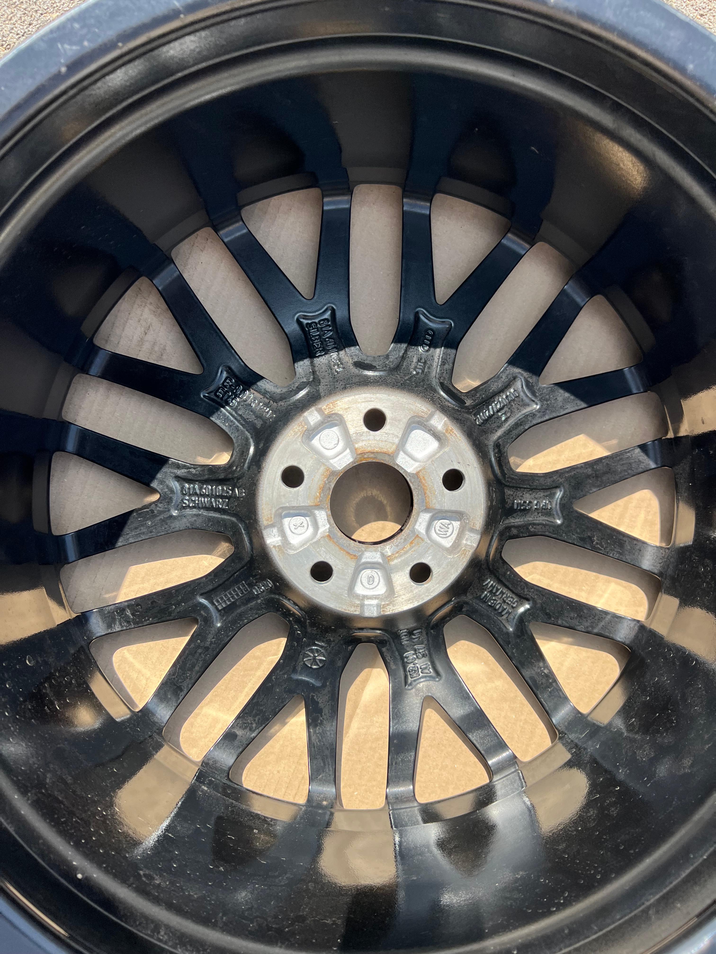 1 X LLANTA DE ALEACIÓN ORIGINAL DE 19" PARA AUDI Q2 GA GAB 81A601025AB 8x19 ET45 ENVÍO GRATUITO