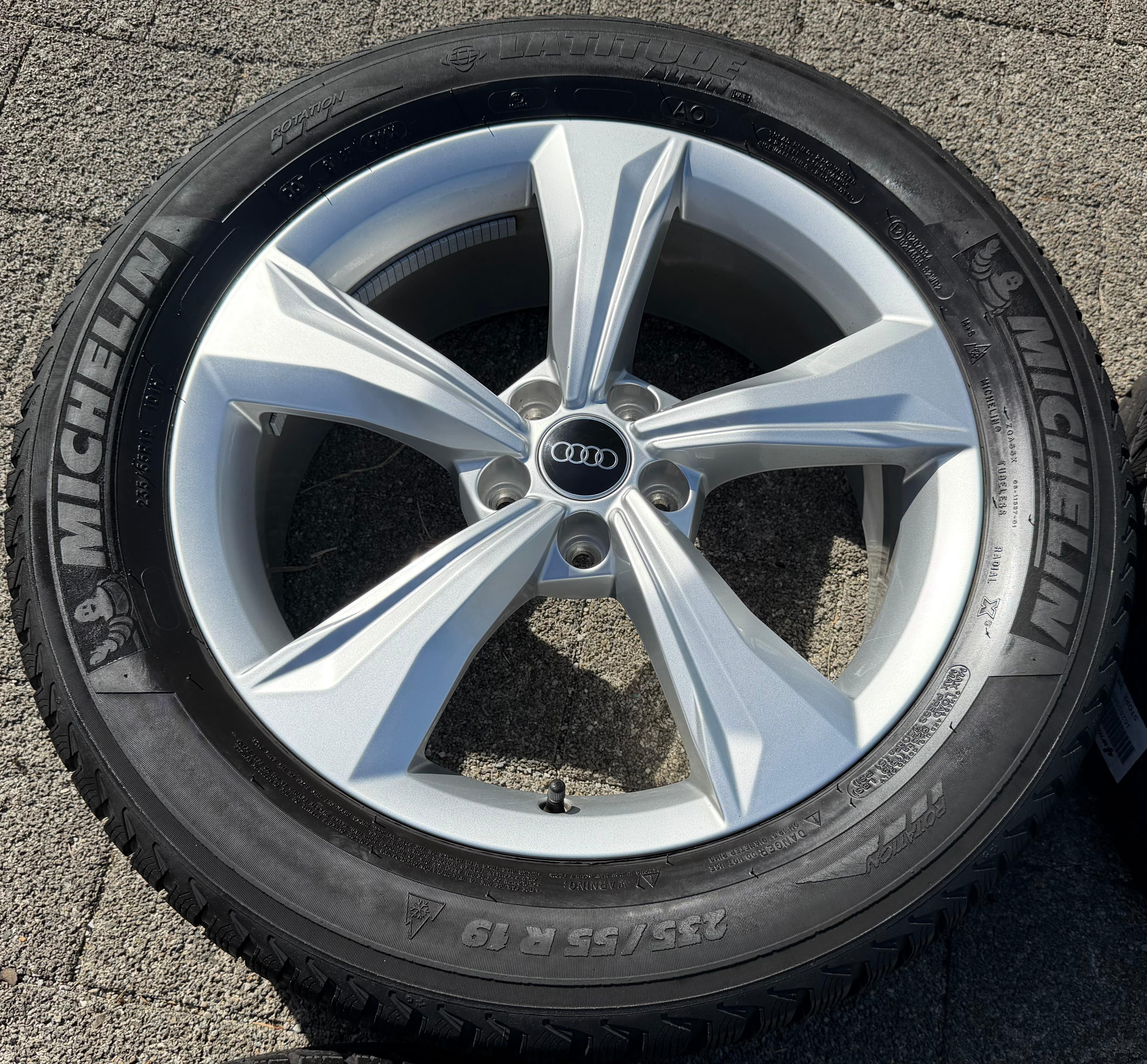 4 ruedas de invierno de aluminio originales de 19" para Audi Q5 SQ5 FY 80A601025K 235/55R19 101H Michelin 2021