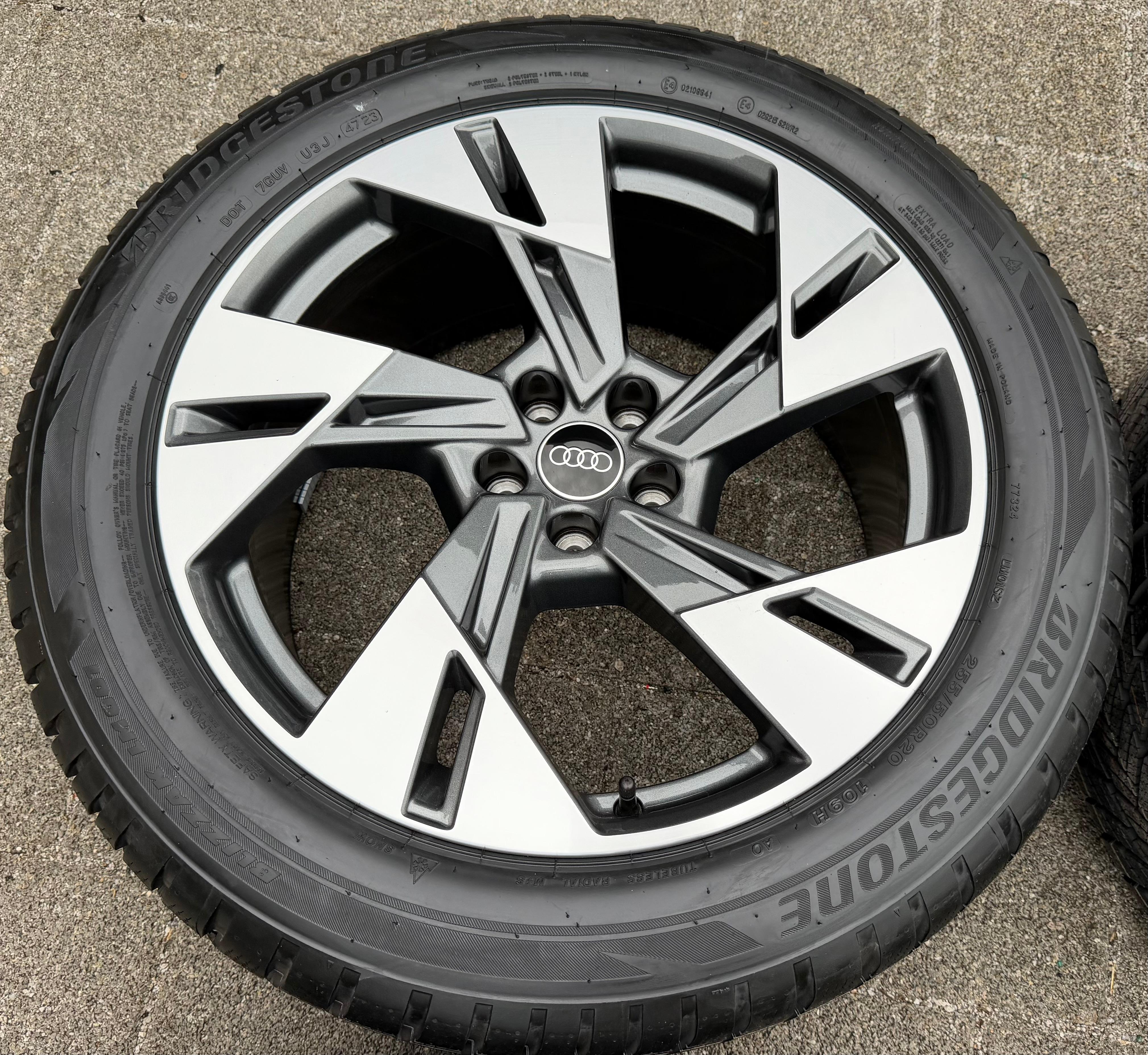 4 llantas de aluminio originales de invierno de 20" para Audi E-Tron Q8, Etron 4KE601025AP, 255/50R20, 109V, NUEVAS