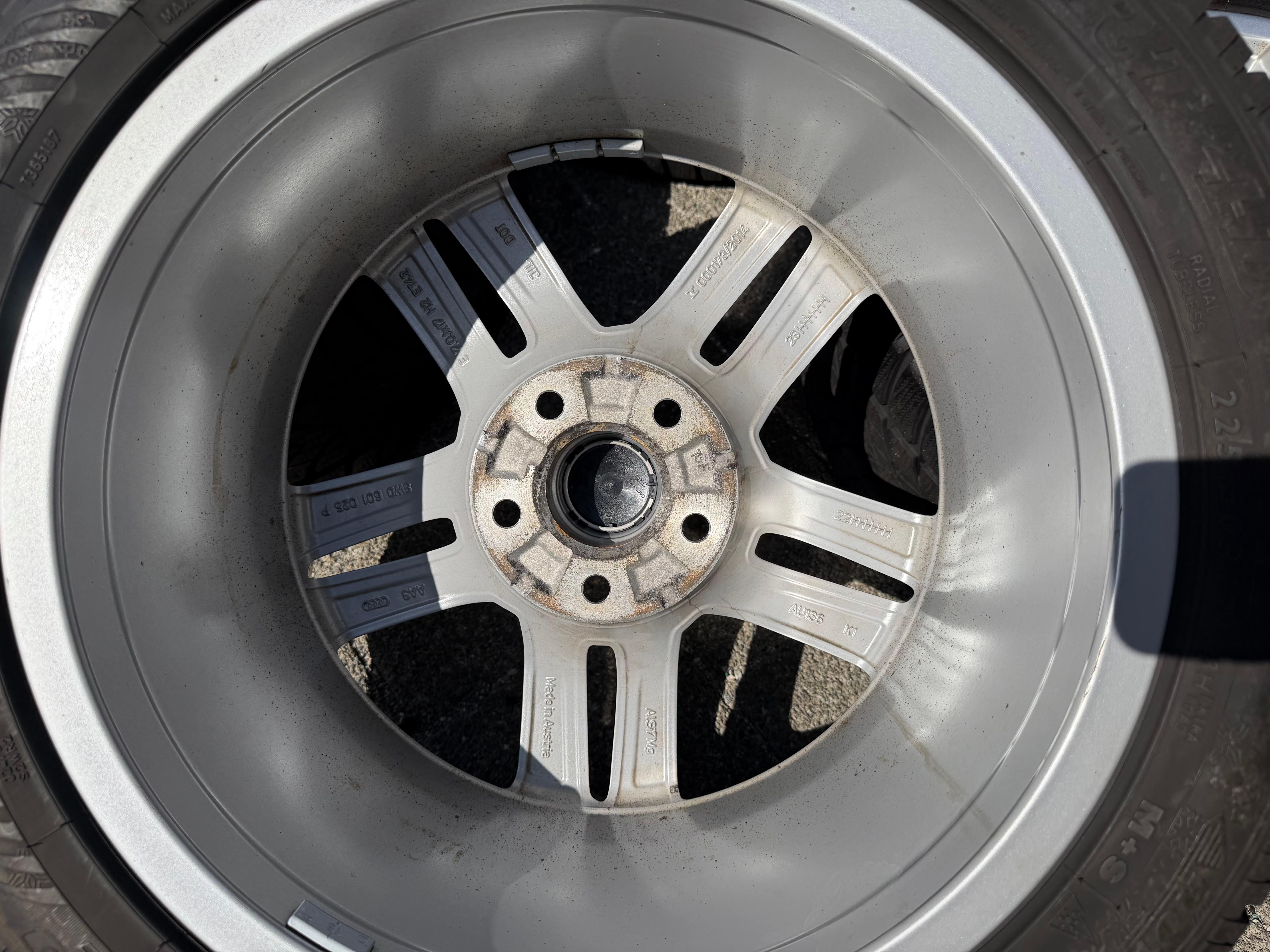4 Original 17" Alu Winterräder Audi A4 B9 8W 8W0601025P 225/50R17 98H Dunlop 2021