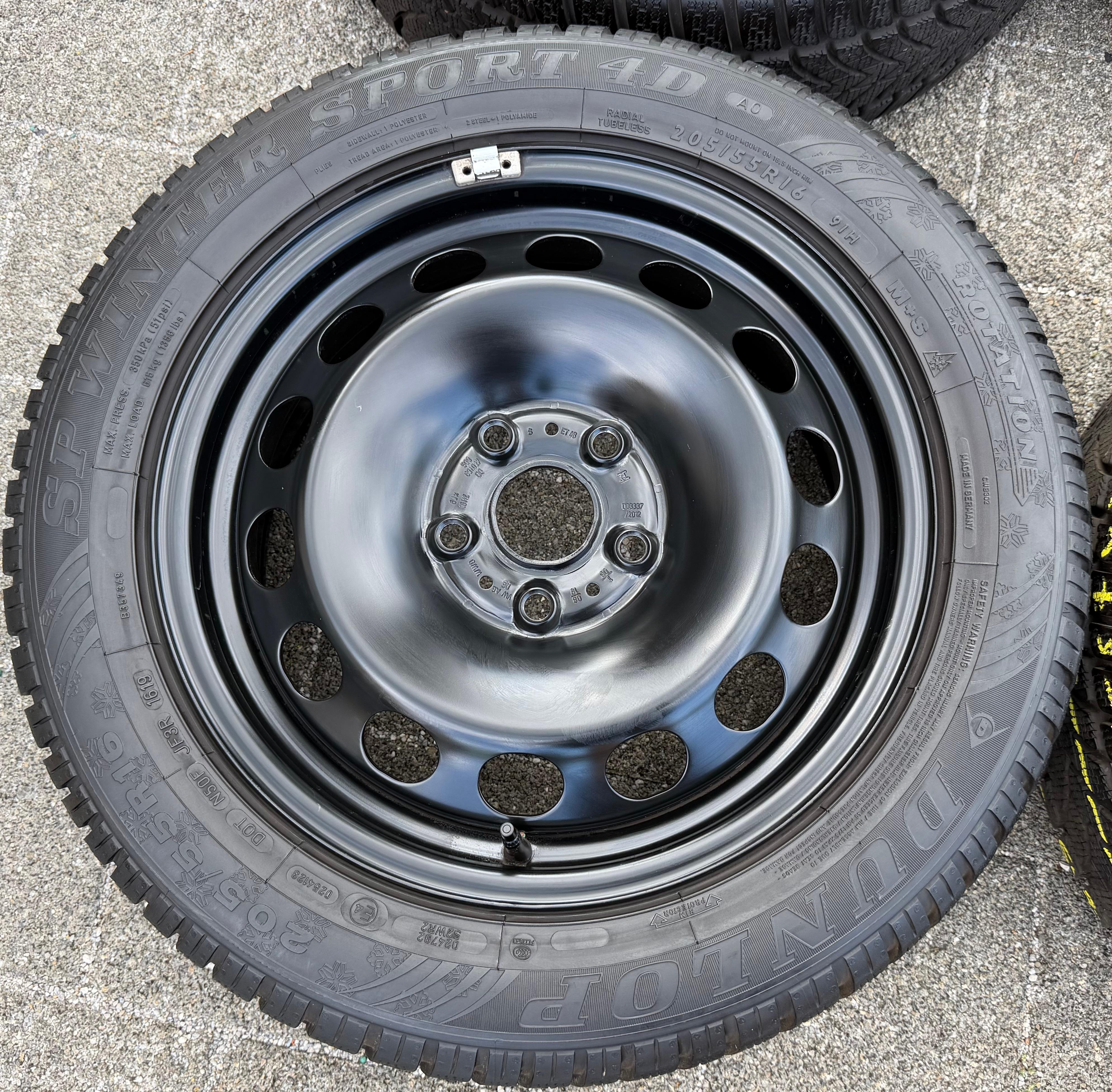 4 Winterräder VW Golf 7 Audi A3 8V Seat Leon 5F Skoda Octavia 5E 205/55R16 91H Dunlop