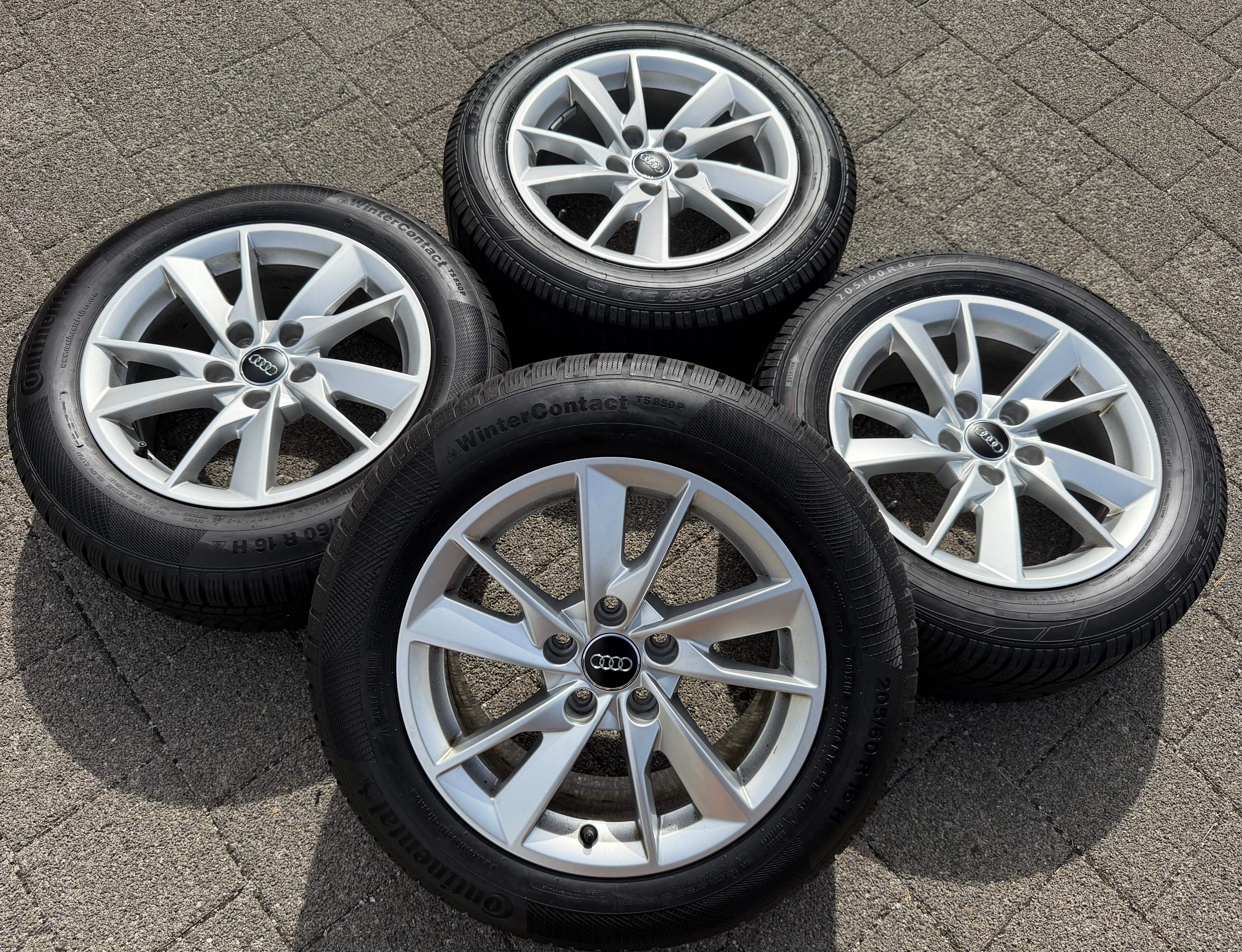 4 cerchi in lega originali da 16" per Audi A4 8W B9 8W0601025B 7x16 ET35