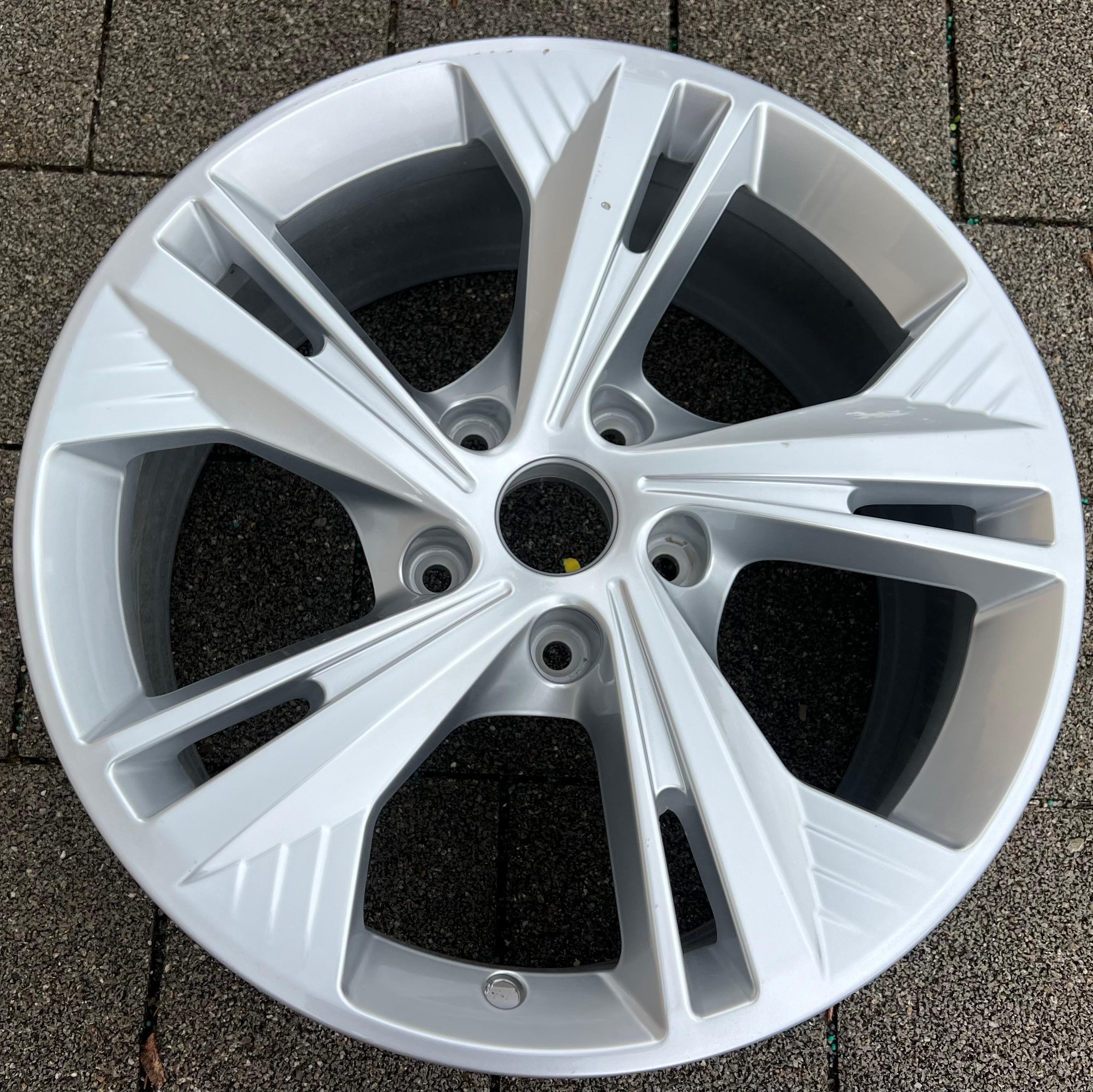 1 X ORIGINAL 19" ALUFELGE AUDI Q6 GF 85H601025BK 8x19 ET40 FREIHAUS