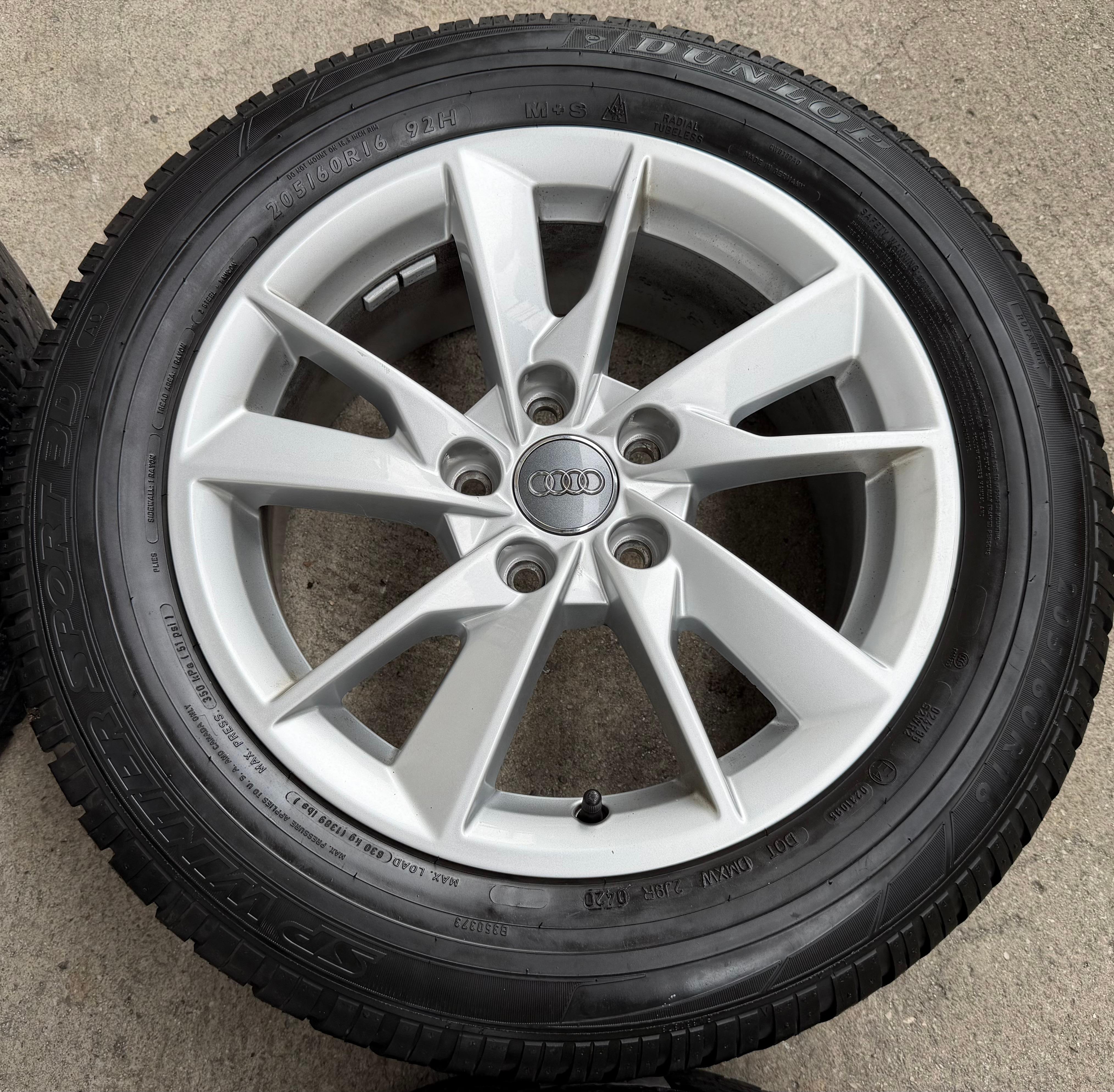 4 jantes en alliage d’origine 16" pour Audi A4 8W B9 8W0601025B 7x16 ET35