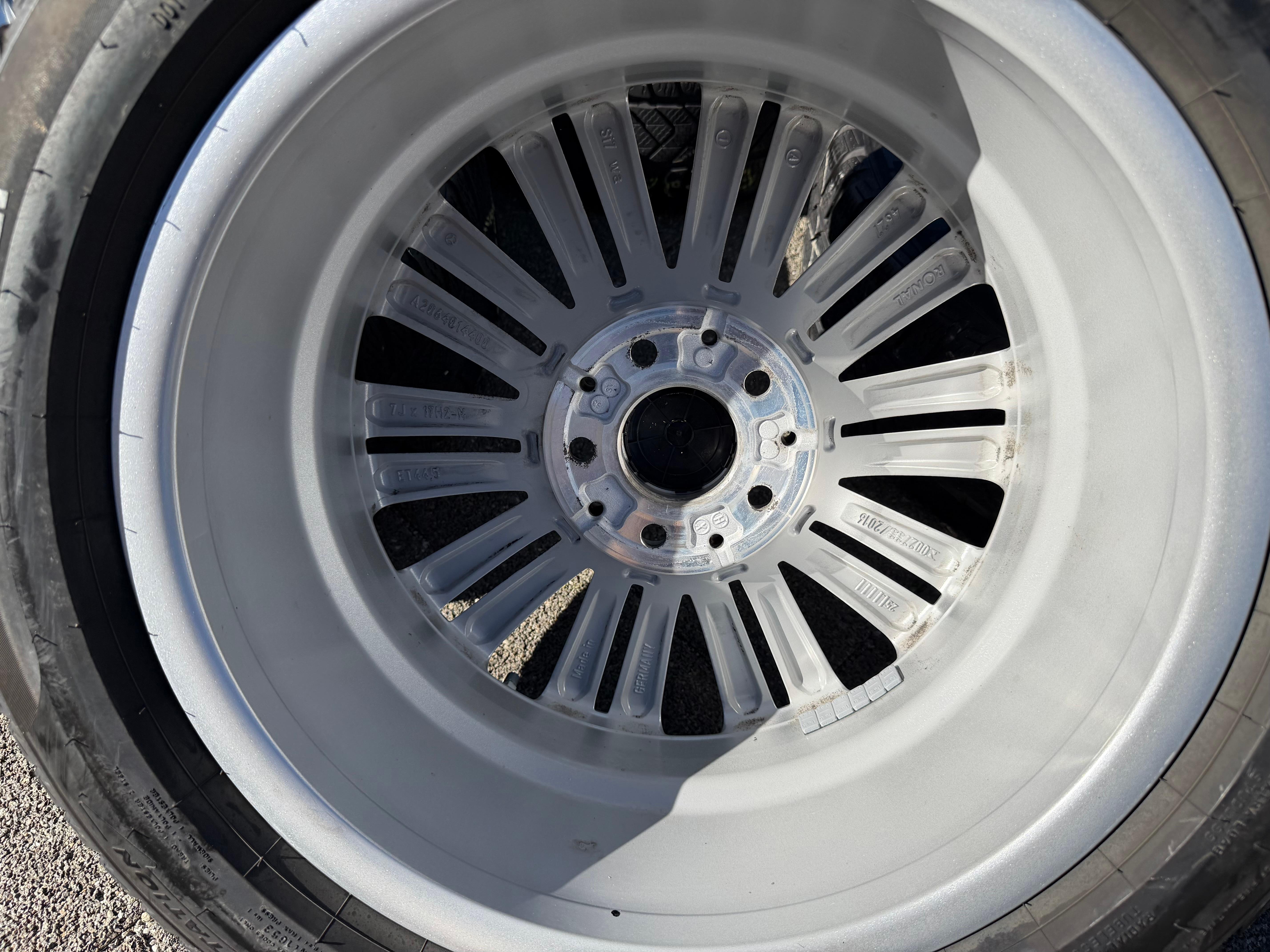 4 Original 17" Alu Winterräder Mercedes C-Klasse W206 A2064014400 2024 Pirelli
