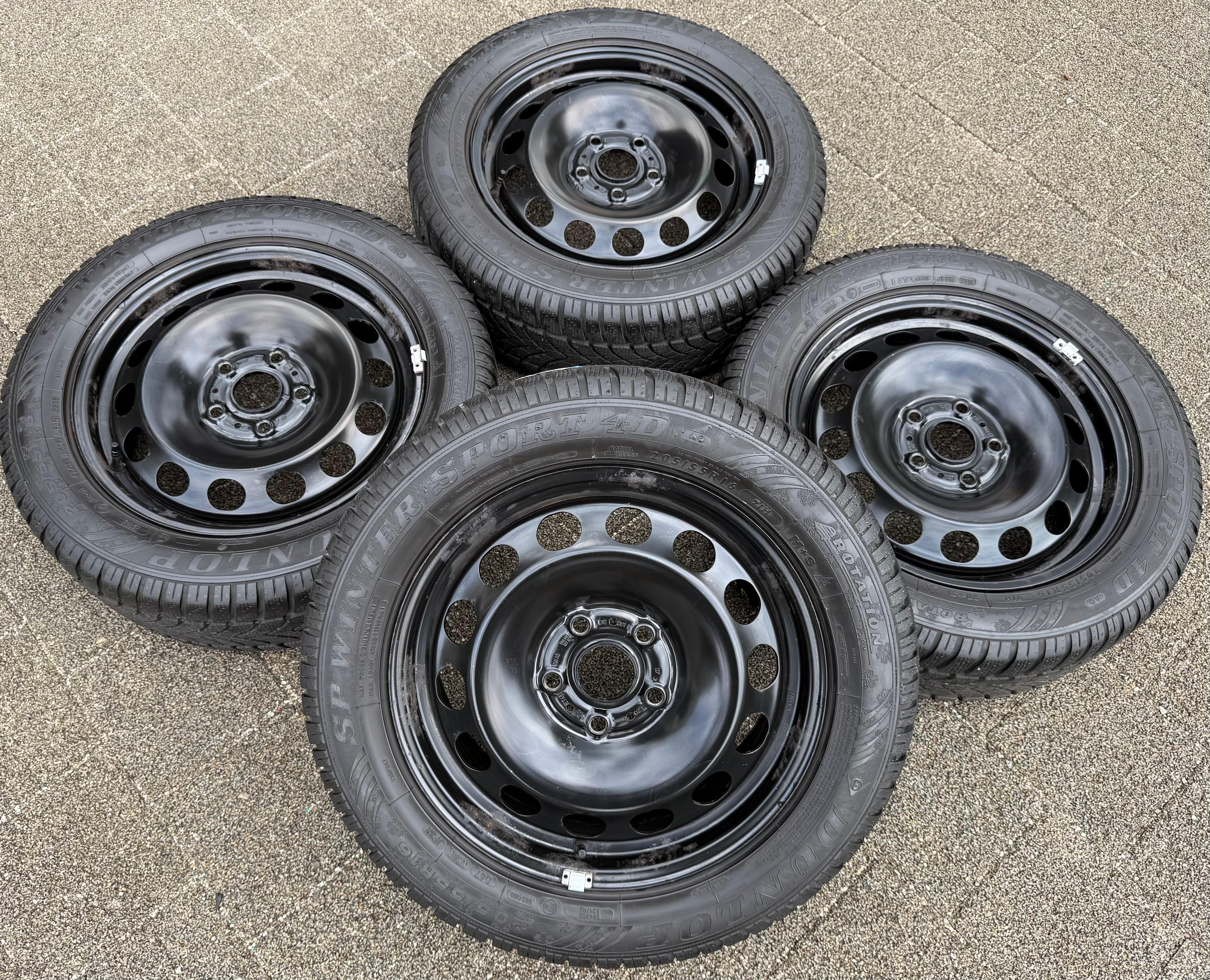 4 ruedas de invierno para VW Golf 7, Audi A3 8V, Seat León 5F y Skoda Octavia 5E, 205/55R16 91H Dunlop