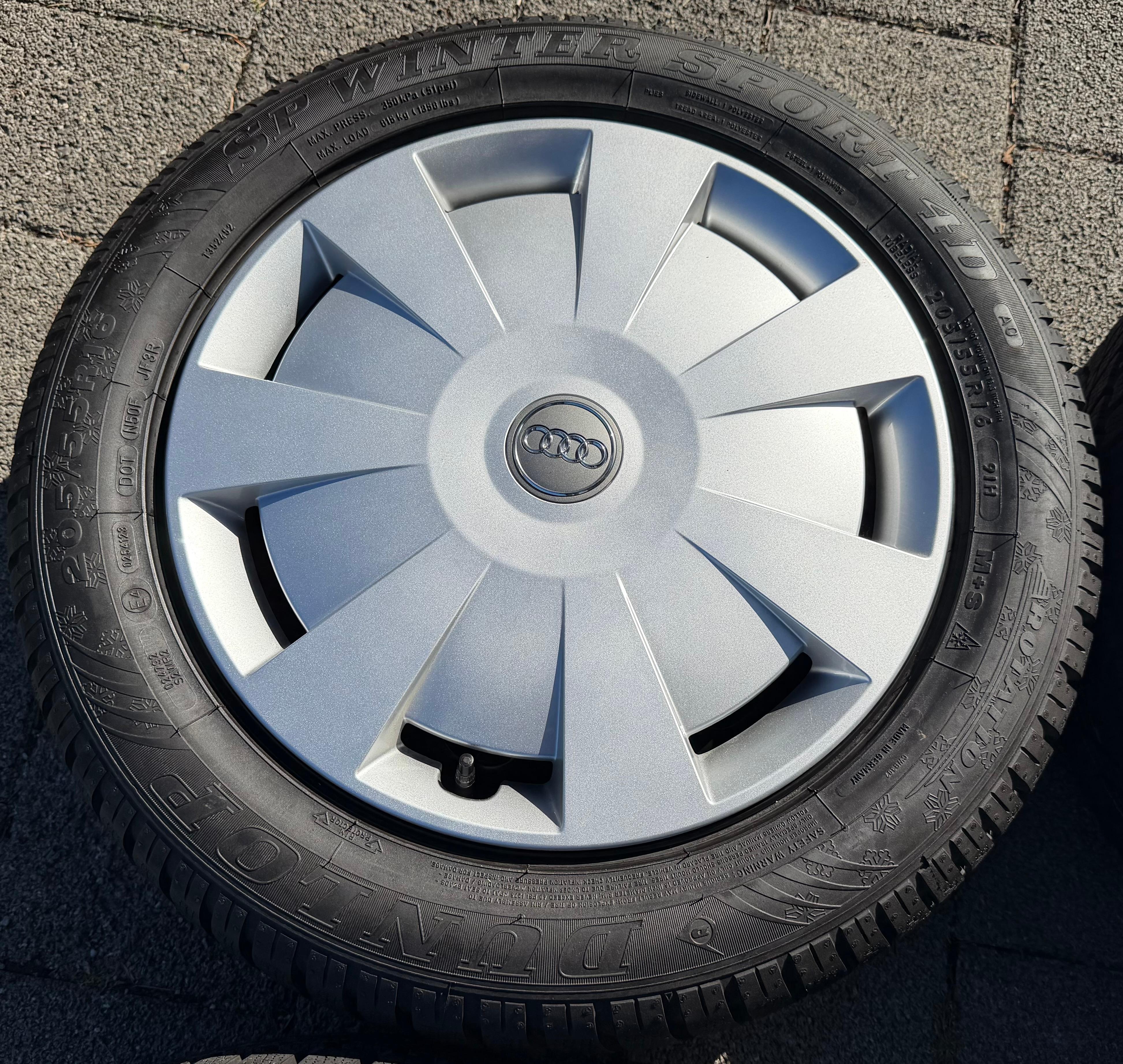 4 ruote invernali VW Golf 7 Audi A3 8V Seat Leon 5F Skoda Octavia 5E 205/55R16 91H Dunlop