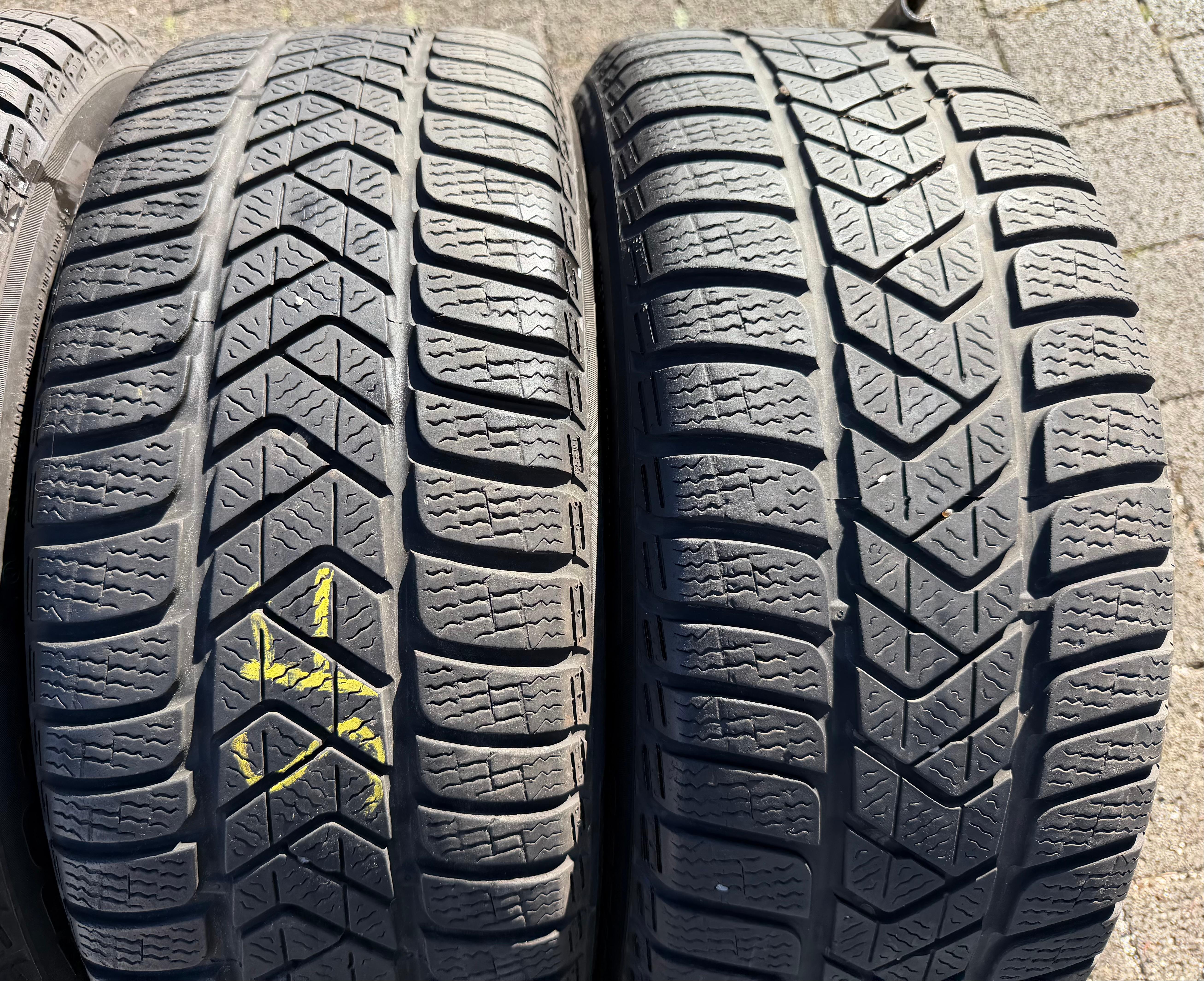 4 Alu 17" Winterräder Volvo S60 V60 V60 Cross Country S80 225/50R17 98H Pirelli