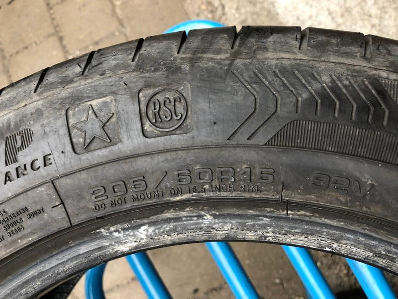 4 x 205/60R16 92V Sommerreifen Goodyear Efficient Grip Performance Runflat 2x 6,5mm und 2x 5,5mm 2015