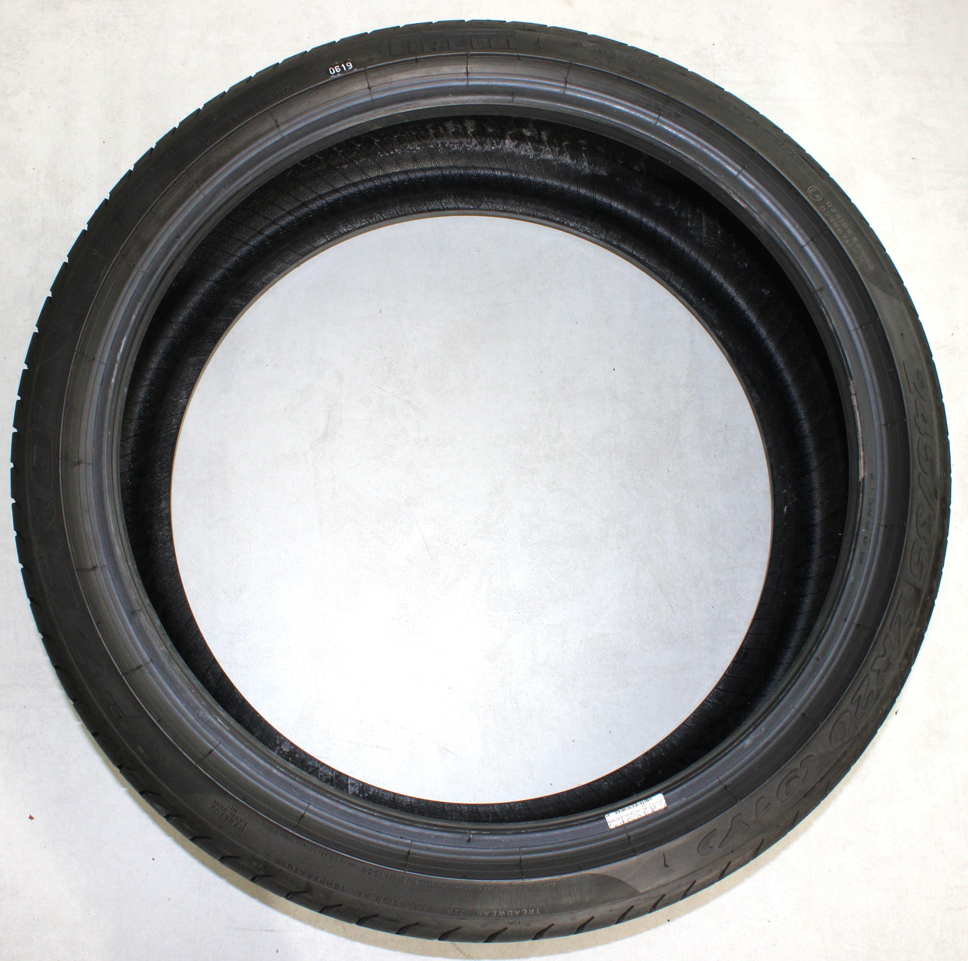 2 pneus d'été Pirelli Pzero N1 245/35R20 91Y, 5,5 à 6 mm, 2019