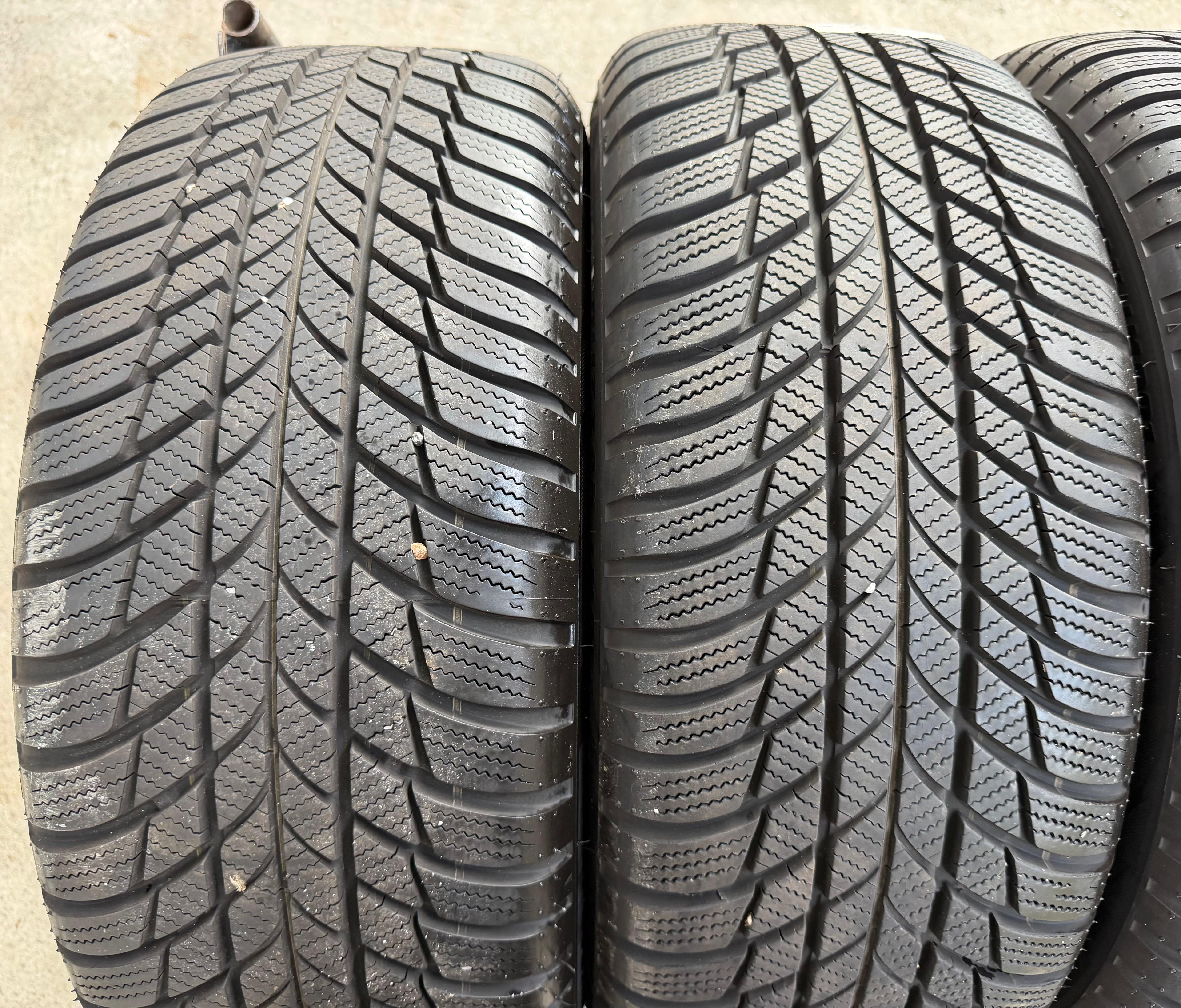 4 Original 17" Alu Winterräder Audi A4 B9 8W 8W0601025P 225/50R17 98H Bridgestone