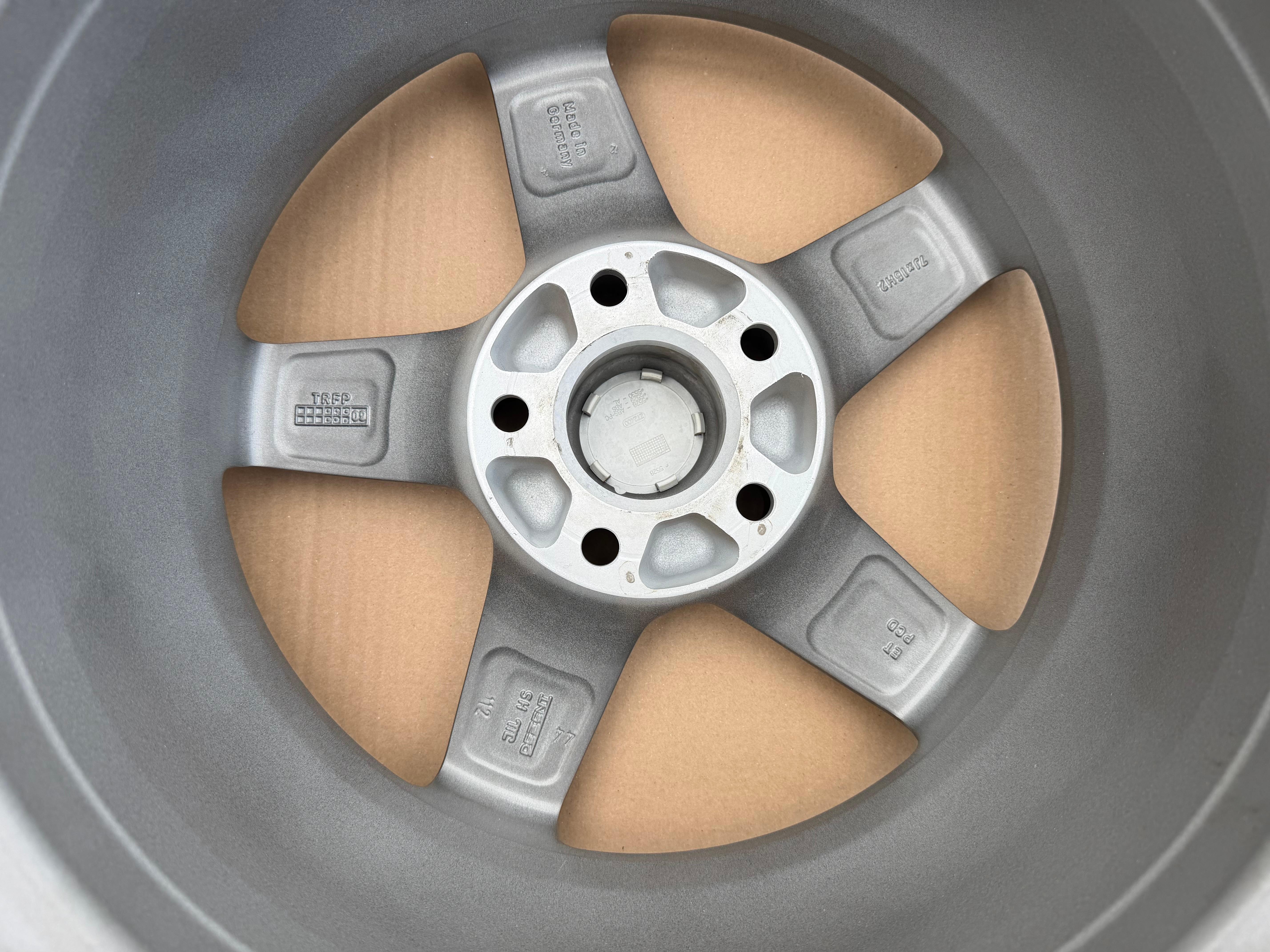 4 onopvallende 16" lichtmetalen velgen Audi A4 8K B8 B81 7x16 ET44 5x112 66,6 NIEUW