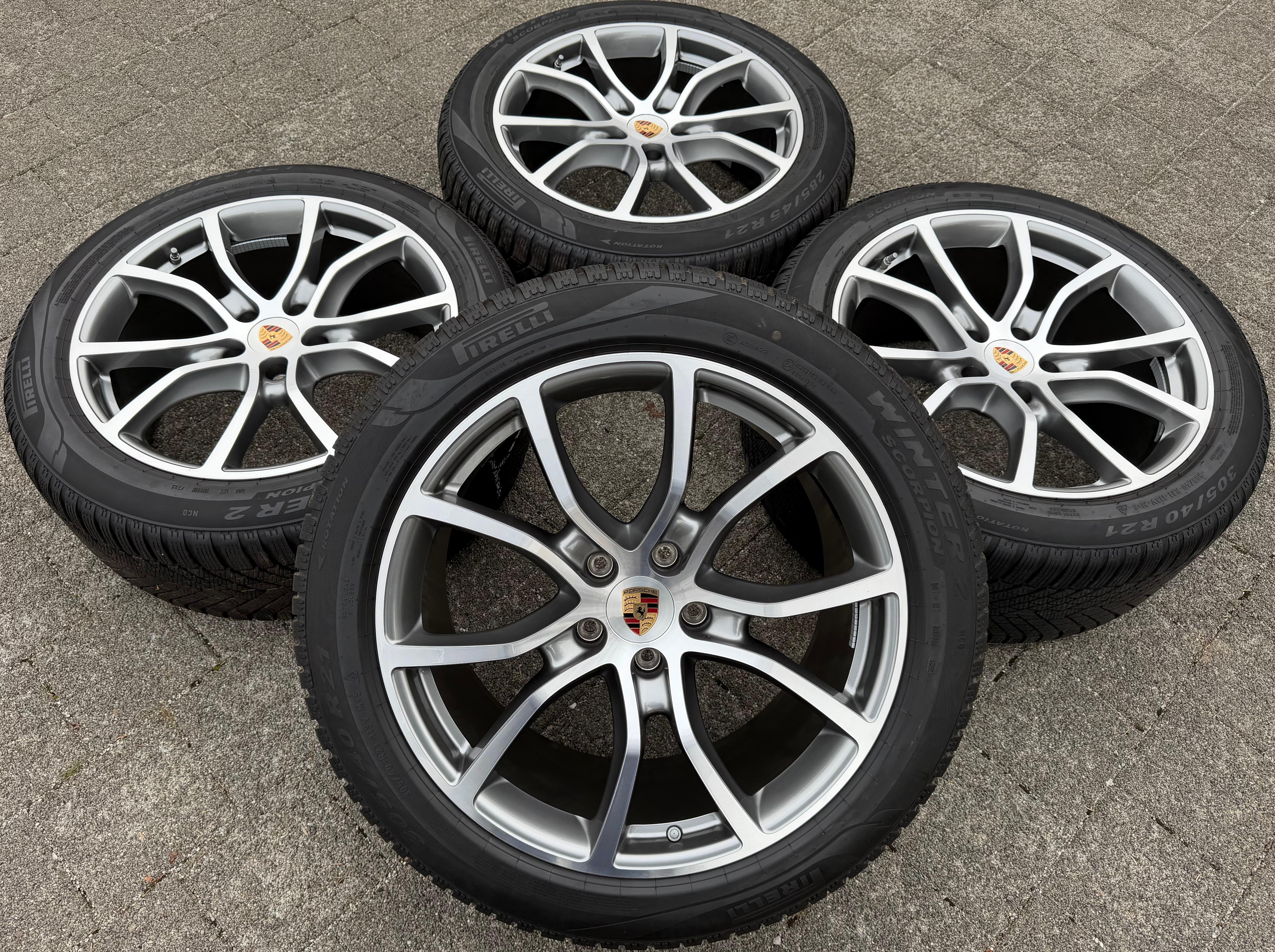 4 originele 21" lichtmetalen winterwielen Porsche Cayenne Coupé II E3 9Y3601025BN Pirelli