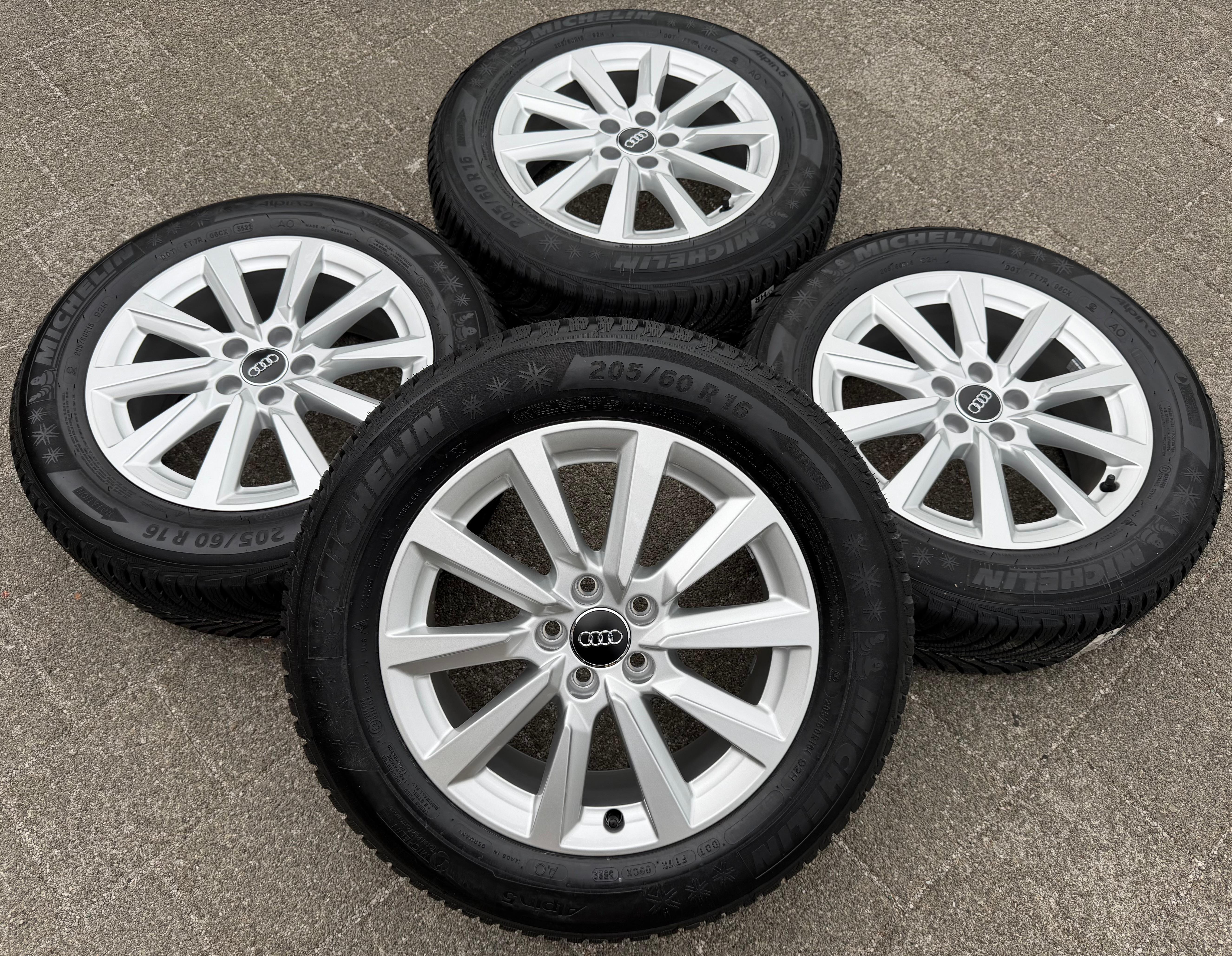 4 cerchi invernali originali in alluminio per Audi A1 GB GBH 82A601025C 205/60R16 92H 2022 NUOVI