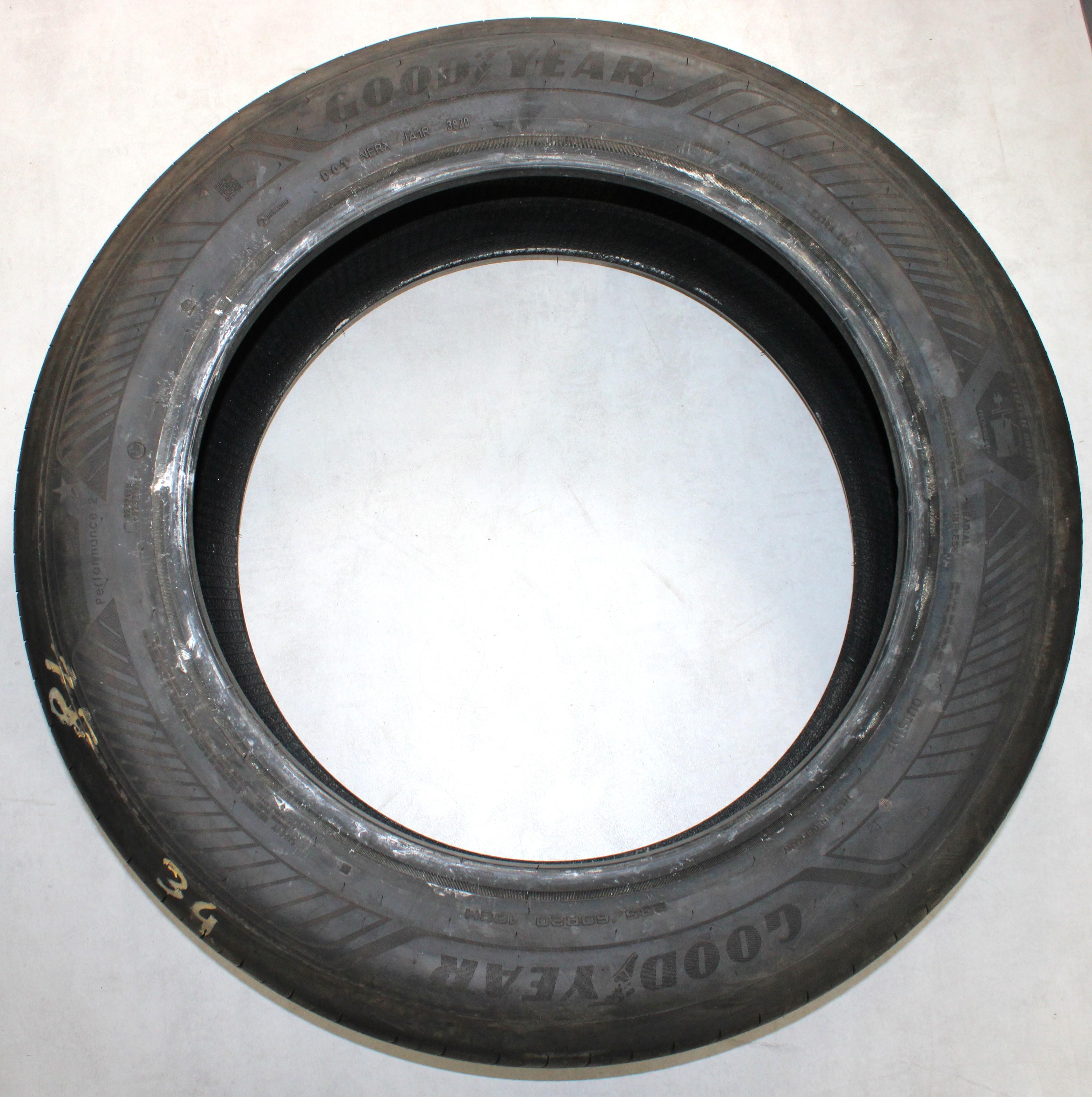 4 x 235/60R20 108H Sommerreifen Goodyear Efficient Grip Performance 2 6,5-7mm 2020 *