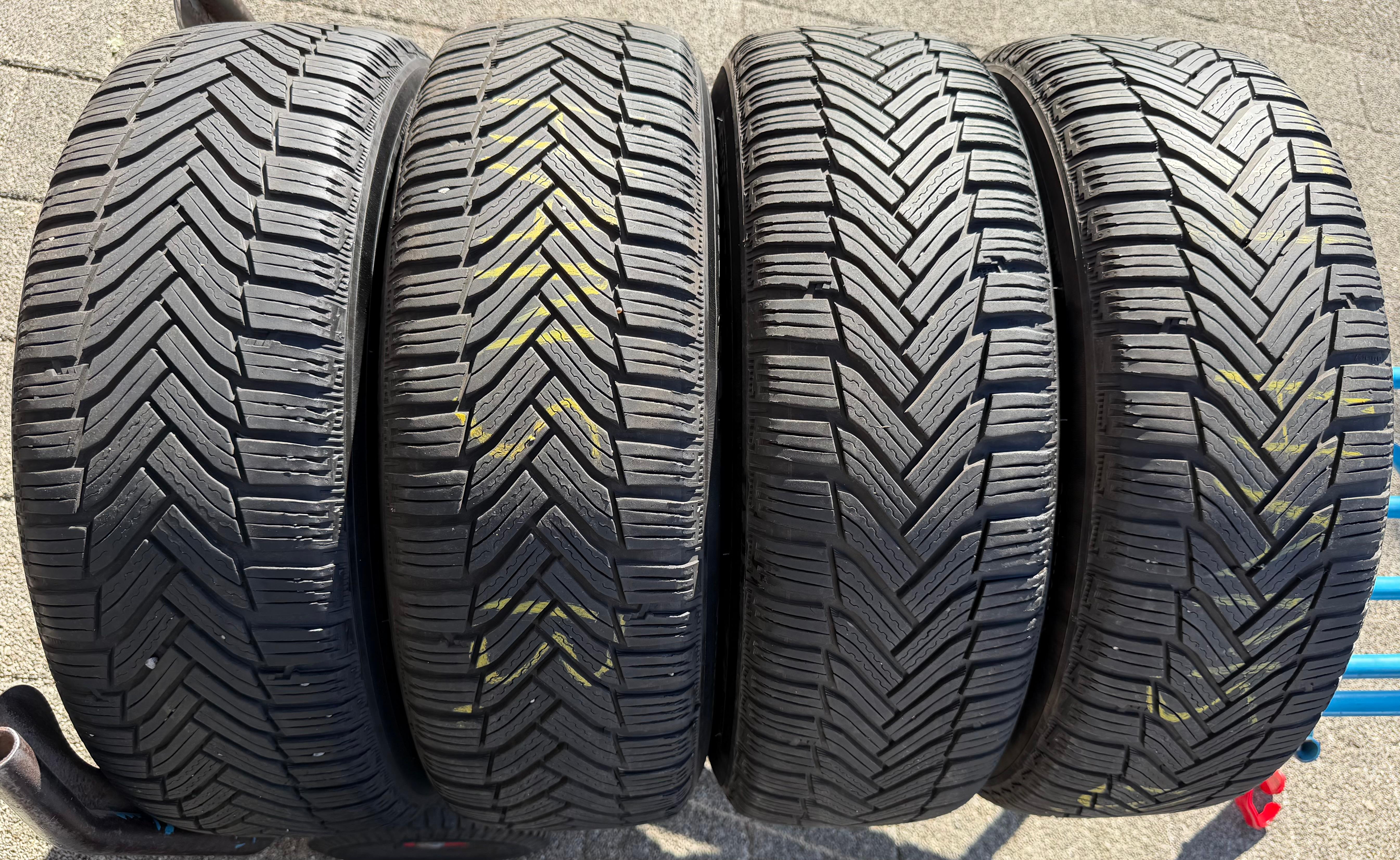 4 ruedas de invierno VW Caddy 2K 2KN 195/65R15 95T neumáticos de invierno Michelin