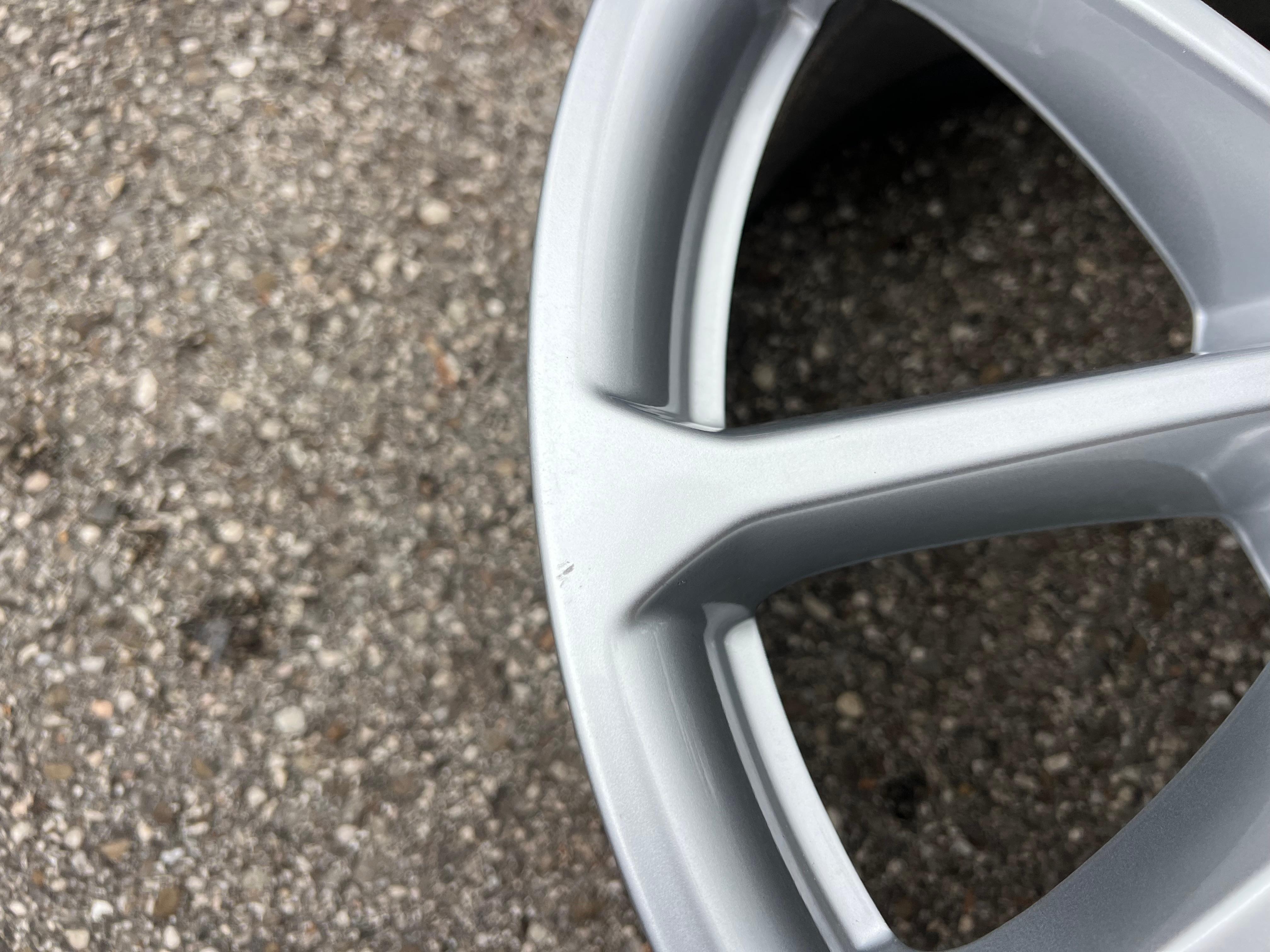 1X LLANTA DE ALEACIÓN ORIGINAL DE 18" PARA AUDI A6 AVANT C9 4P 4P0601025A 8x18 ET39