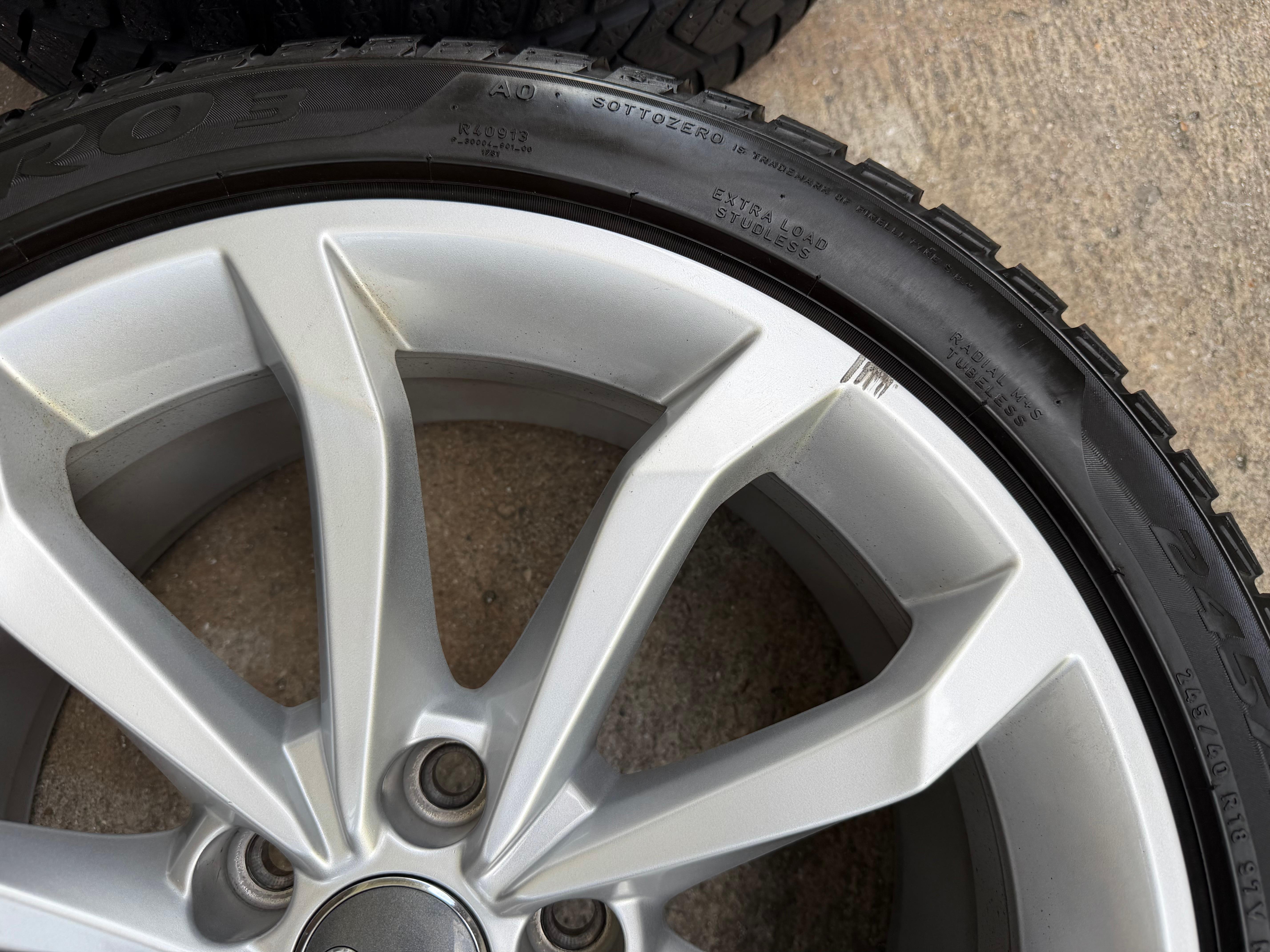 4 Original 18" Alu Winterräder Audi A4 S4 8W B9 8W0601025H 245/40R18 97V 2020
