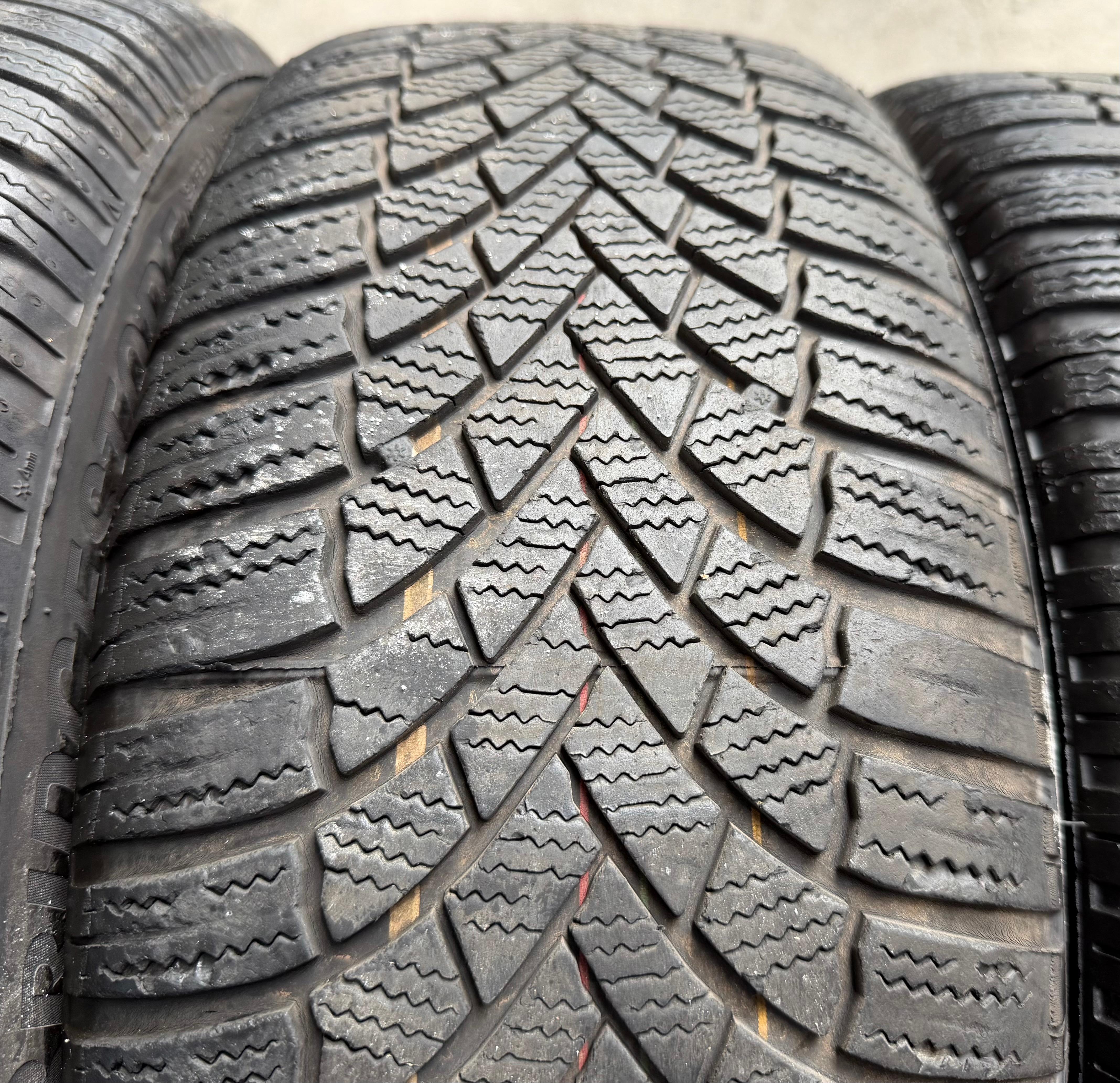 4 Original 17" Alu Winterräder Audi A3 S3 8Y 8Y0601025L 205/50R17 93H Bridgestone 2023