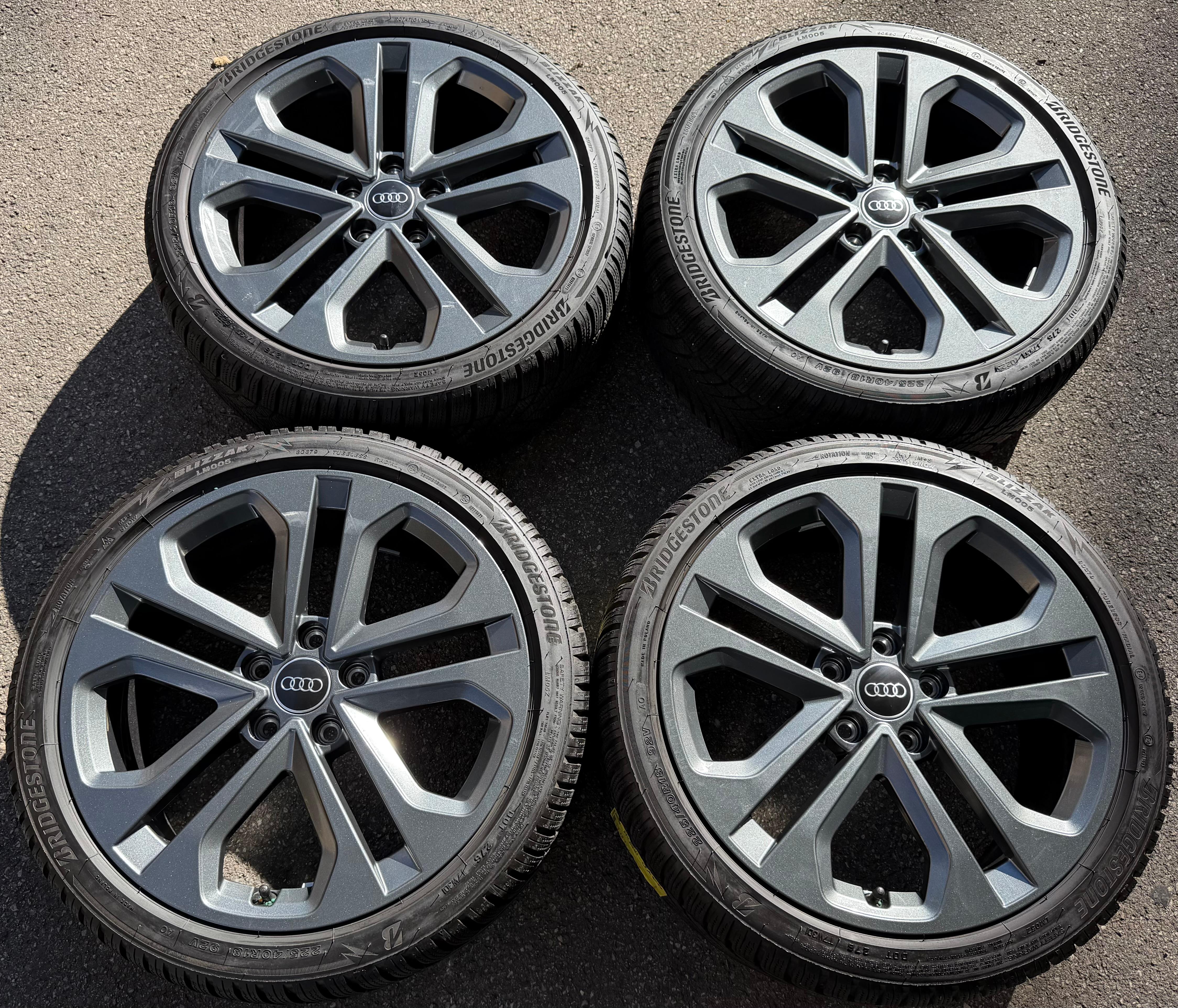 4 ruedas de invierno de aleación originales de 18" para Audi A3 S3 8Y 8Y0601025CM 225/40R18 92V 2025