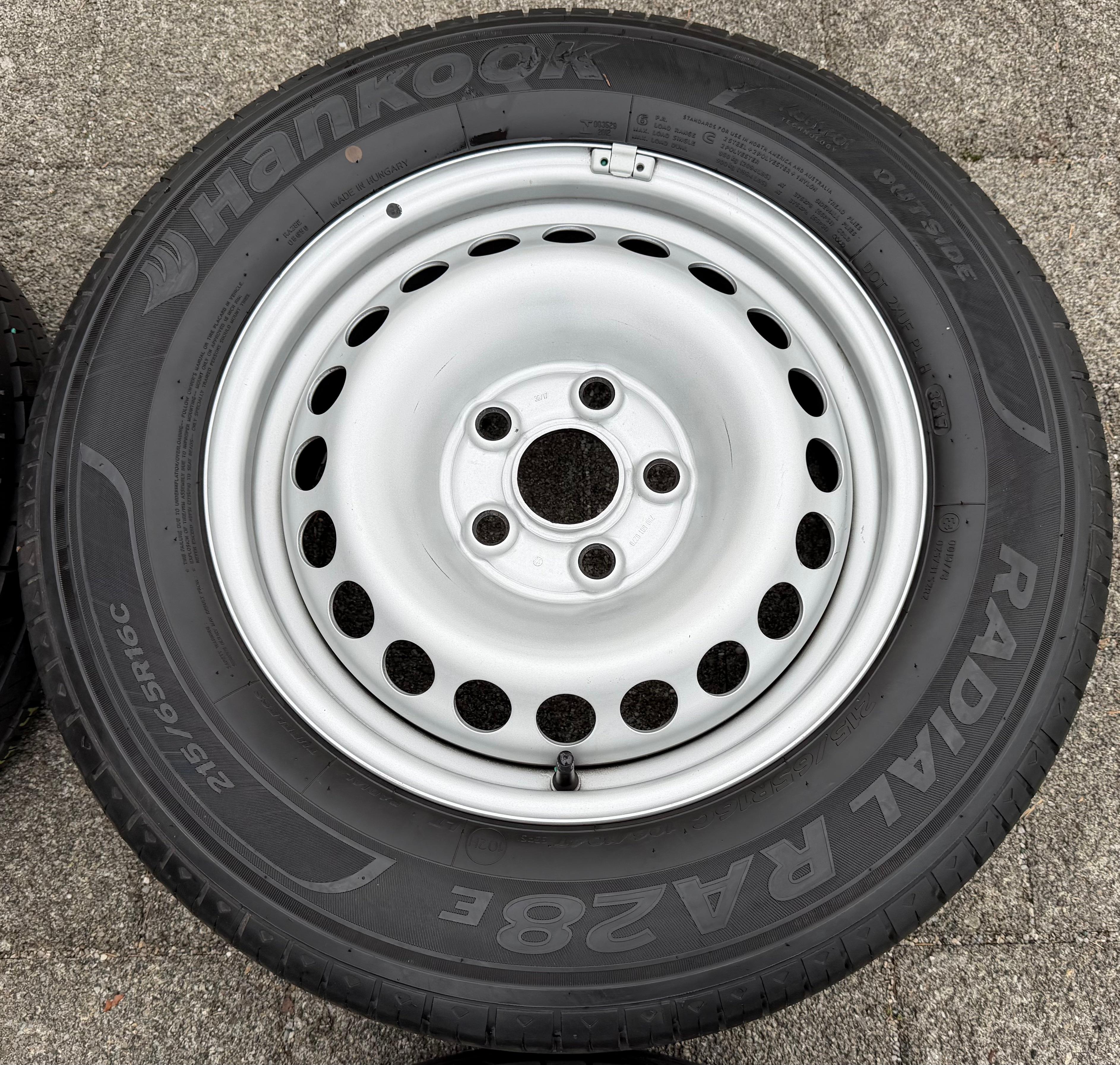 4 roues été VW BUS T5 T6 215/65R16C 106/104T pneus été Hankook