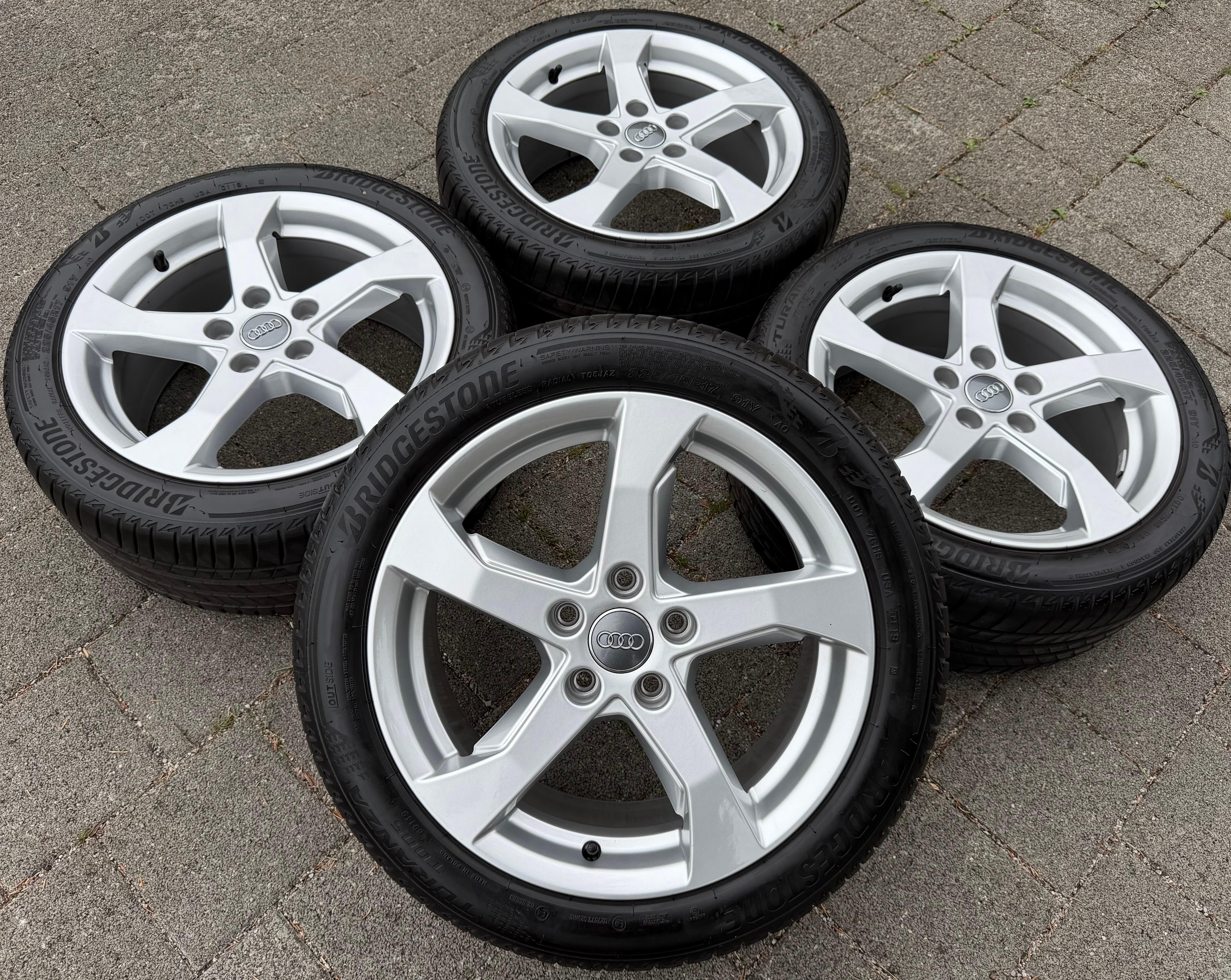 4 Original 17" Alu Sommerräder Audi A3 S3 8V 8V0601025CT 225/45R17 91Y