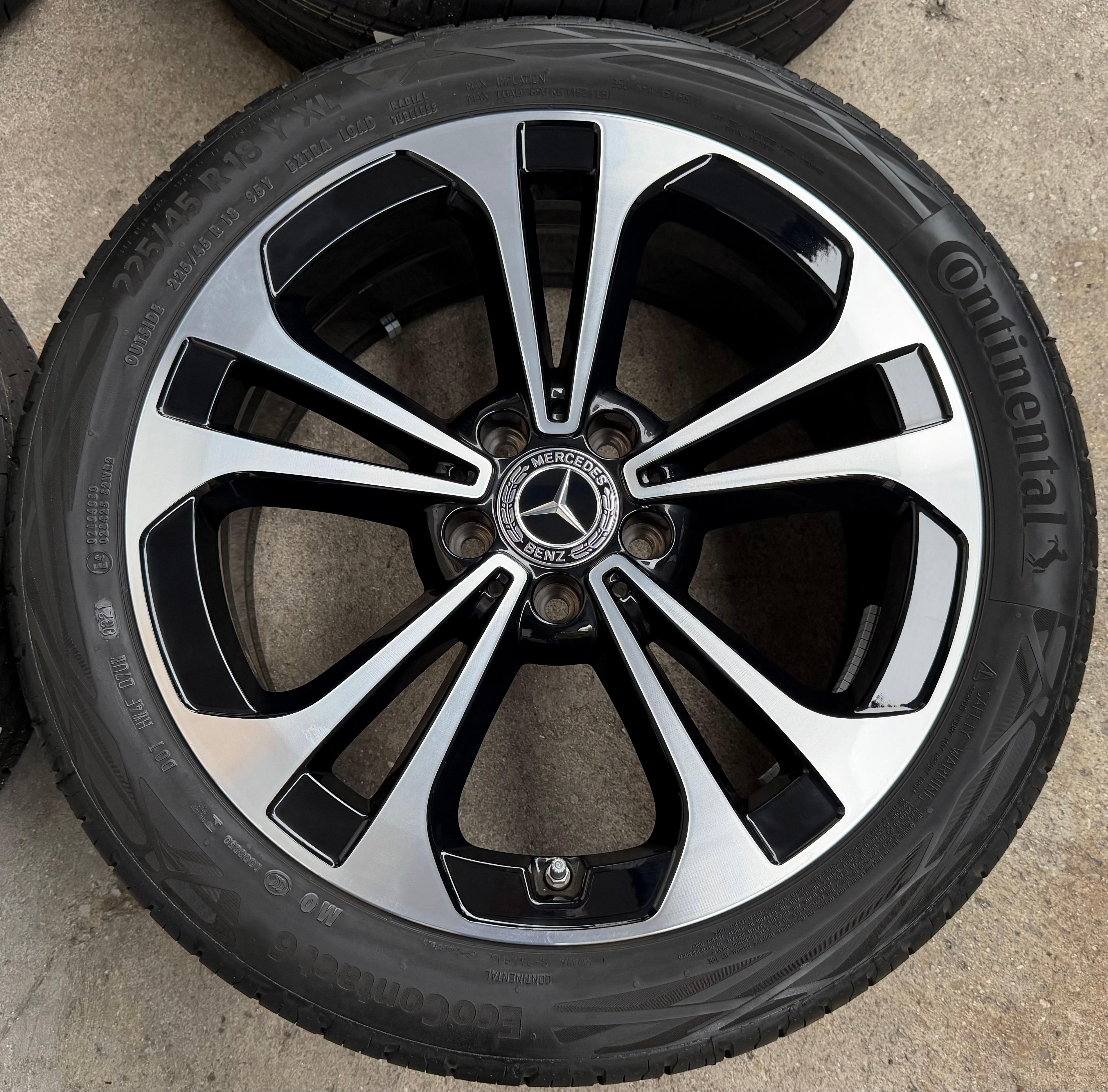 4 ruote estive originali in lega da 18" Mercedes Classe C W206 A2064016200 225/45R18 95Y