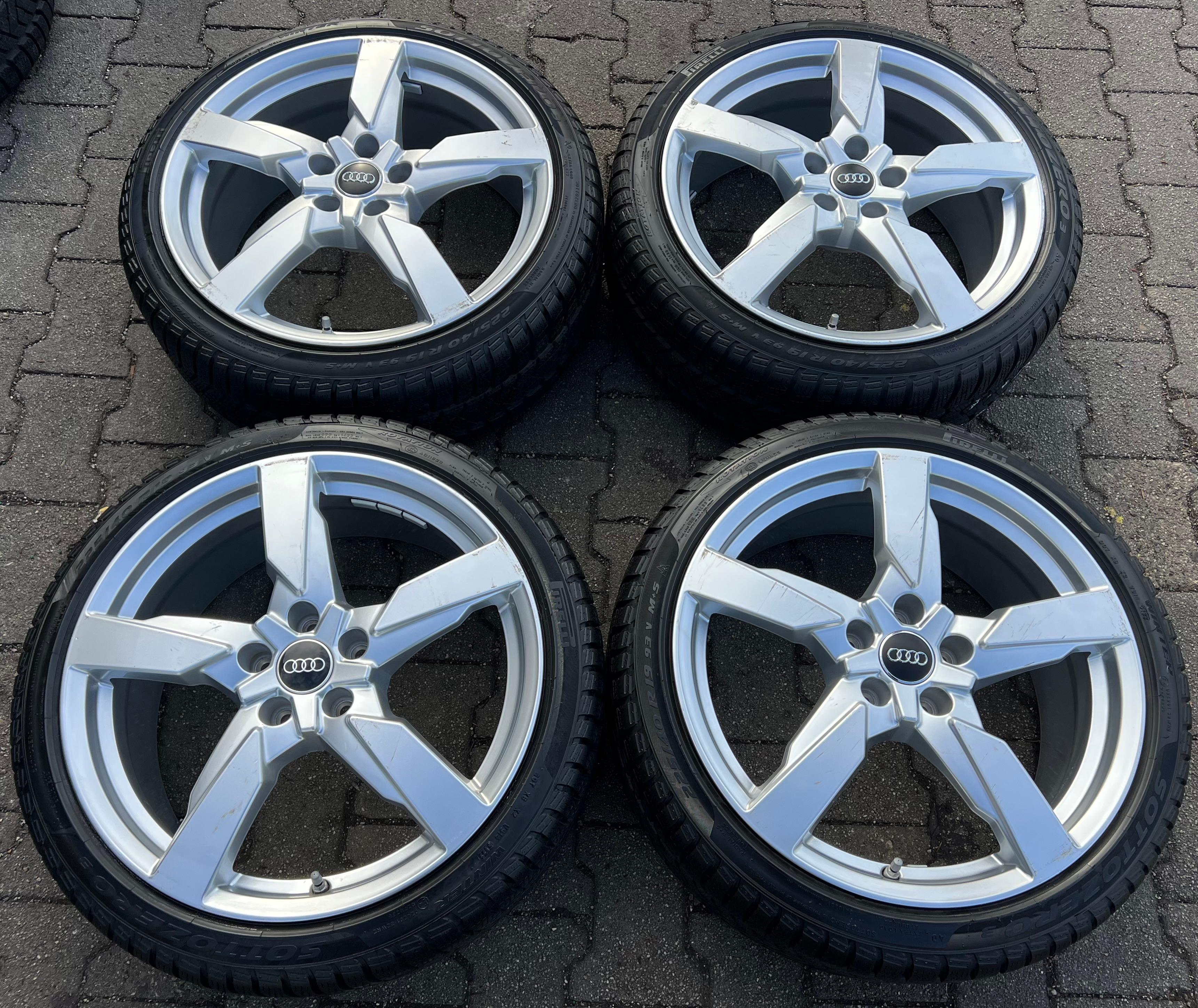 4 ORIGINAL 19" ALU WINTERRÄDER AUDI TT TTS 8S 8S0601025AG 225/40R19 93V PIRELLI