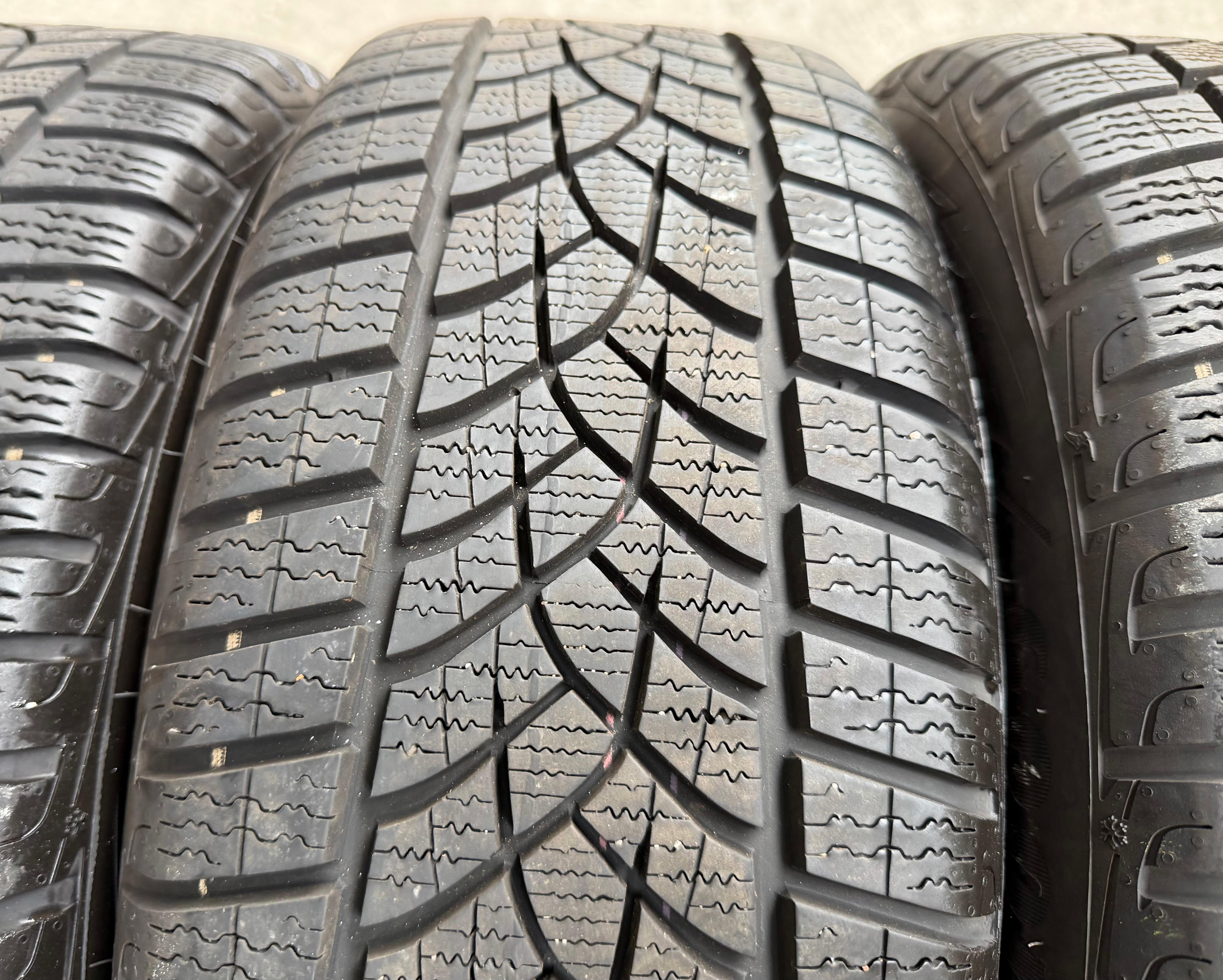 4 Original Alu Winterräder Audi A3 8Y 8Y0071496 205/55R16 91H Goodyear