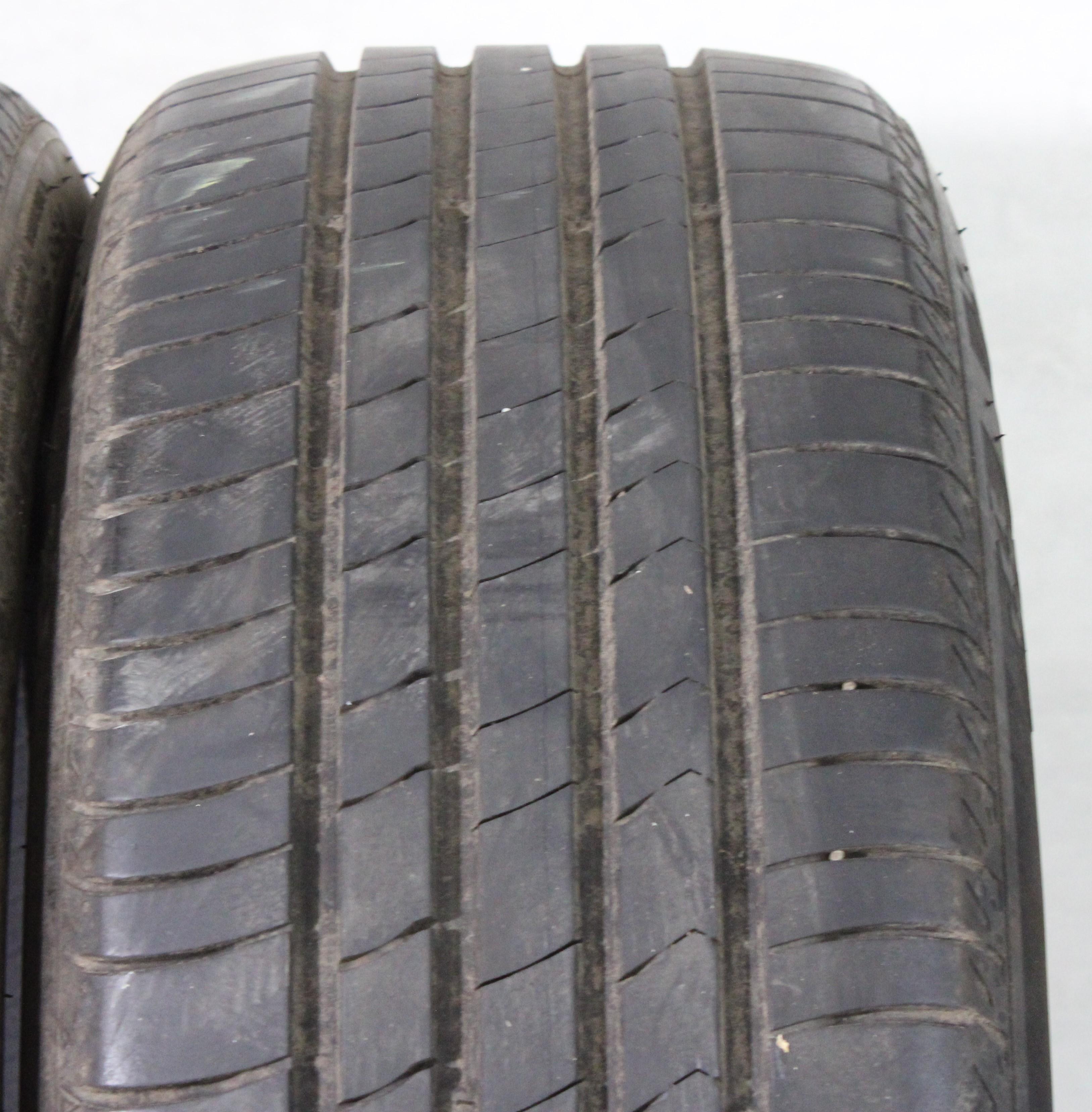 2 x 215/45R16 86H Sommerreifen Kumho Ecsta HS51 5,5-6mm 2020