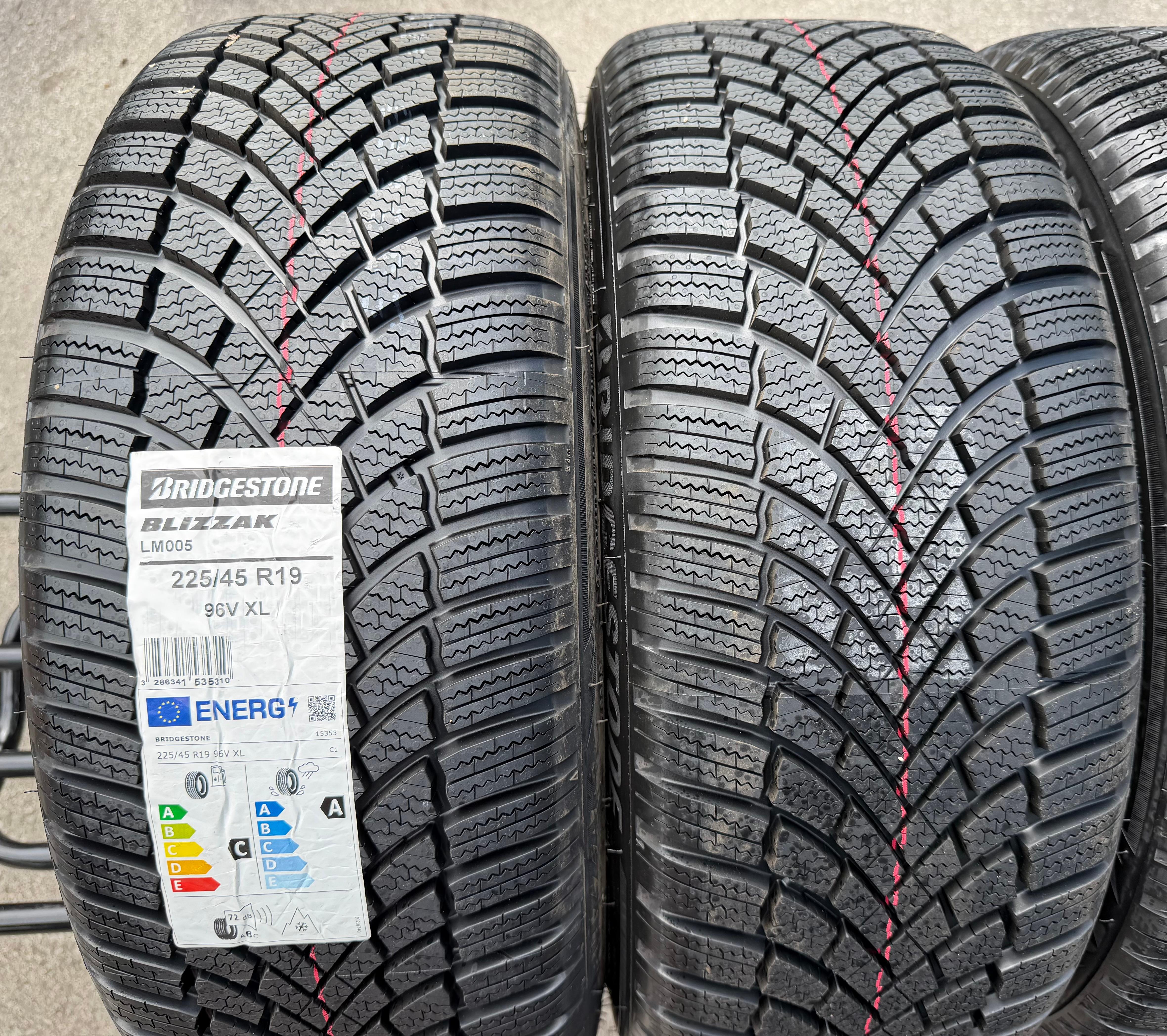 4 ORIGINELE 19" ALUMINIUM WINTERWIELEN SKODA KAROQ 57A601025G 225/45R19 96V NIEUW