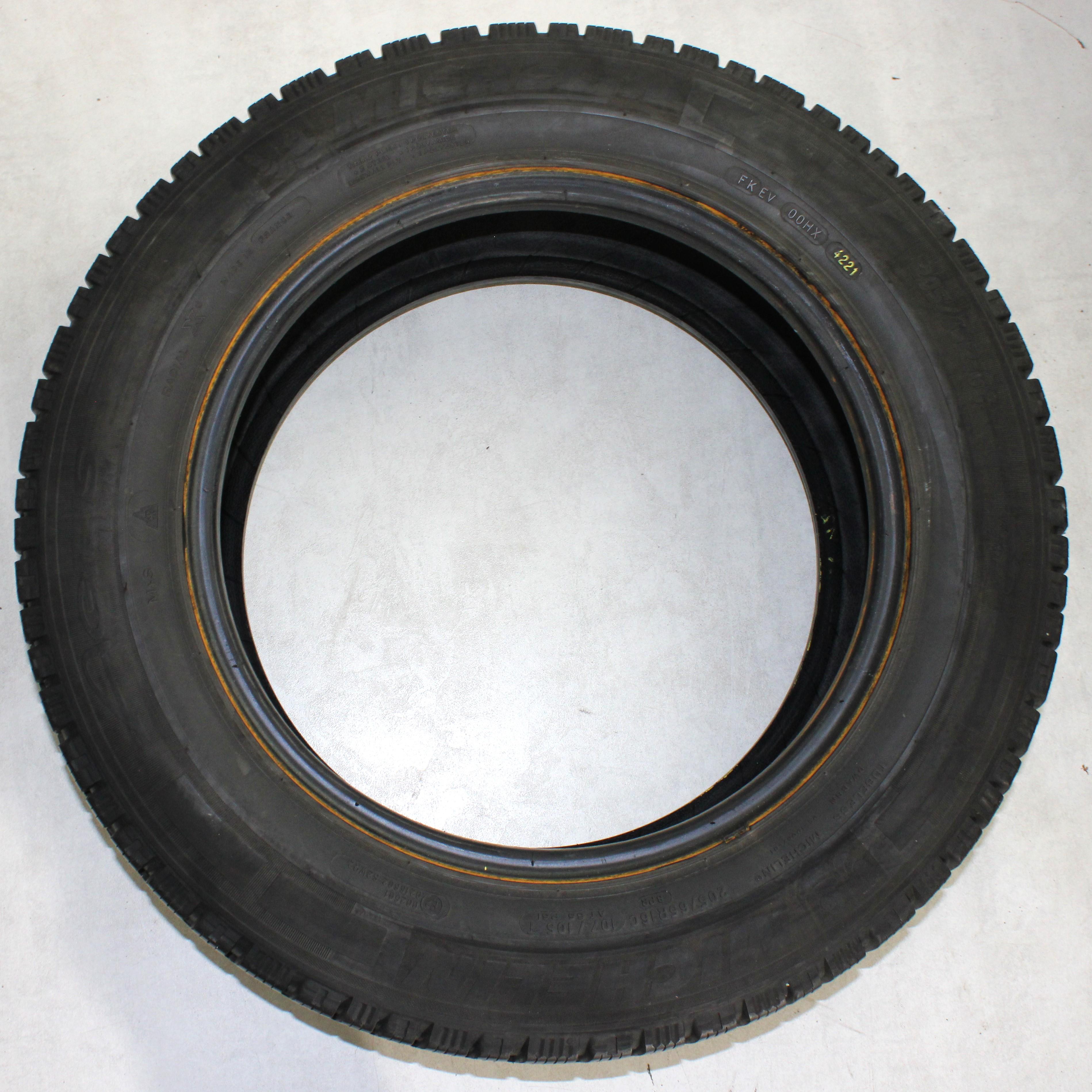 4 x 205/65R16C 107/105T Winterreifen Michelin Agilis Alpin 5-5,5mm 2021