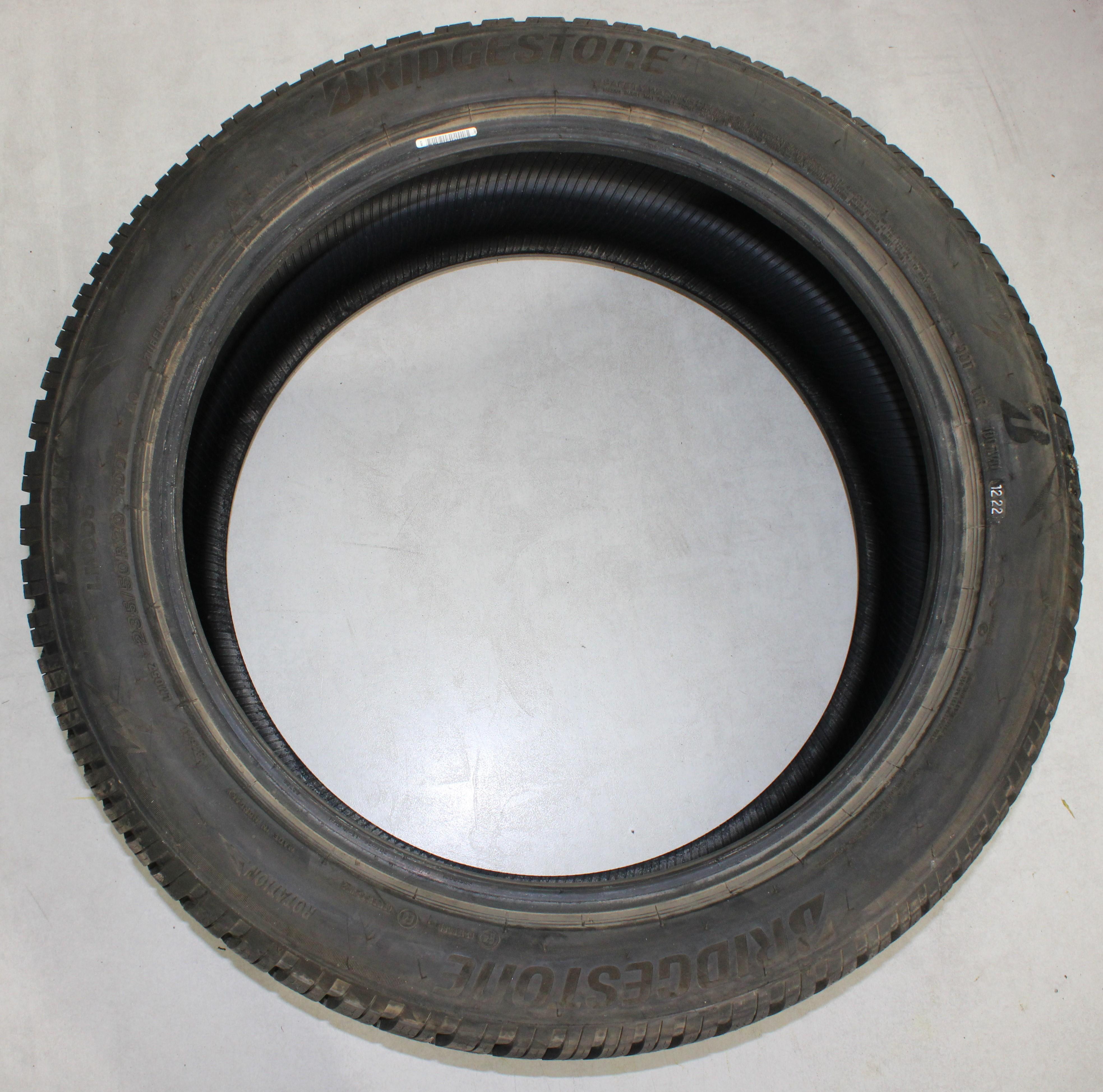 1 x 235/50R20 100T Winterreifen Bridgestone Blizzak LM001 AO Volles Profil 2022