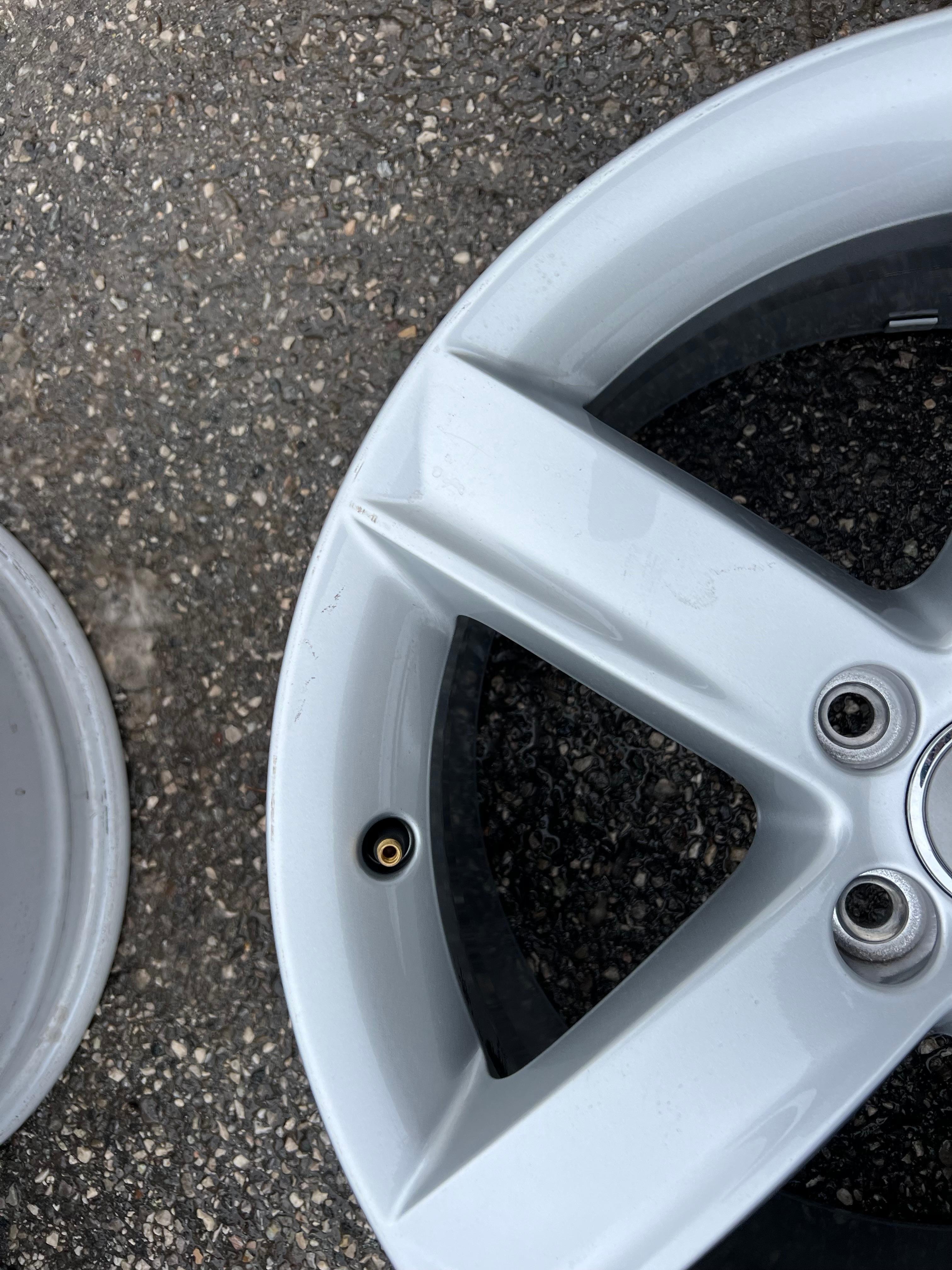 4 CERCHI ORIGINALI IN ALLUMINIO DA 17" AUDI A5 8T 8T0071497 CONSEGNA GRATUITA