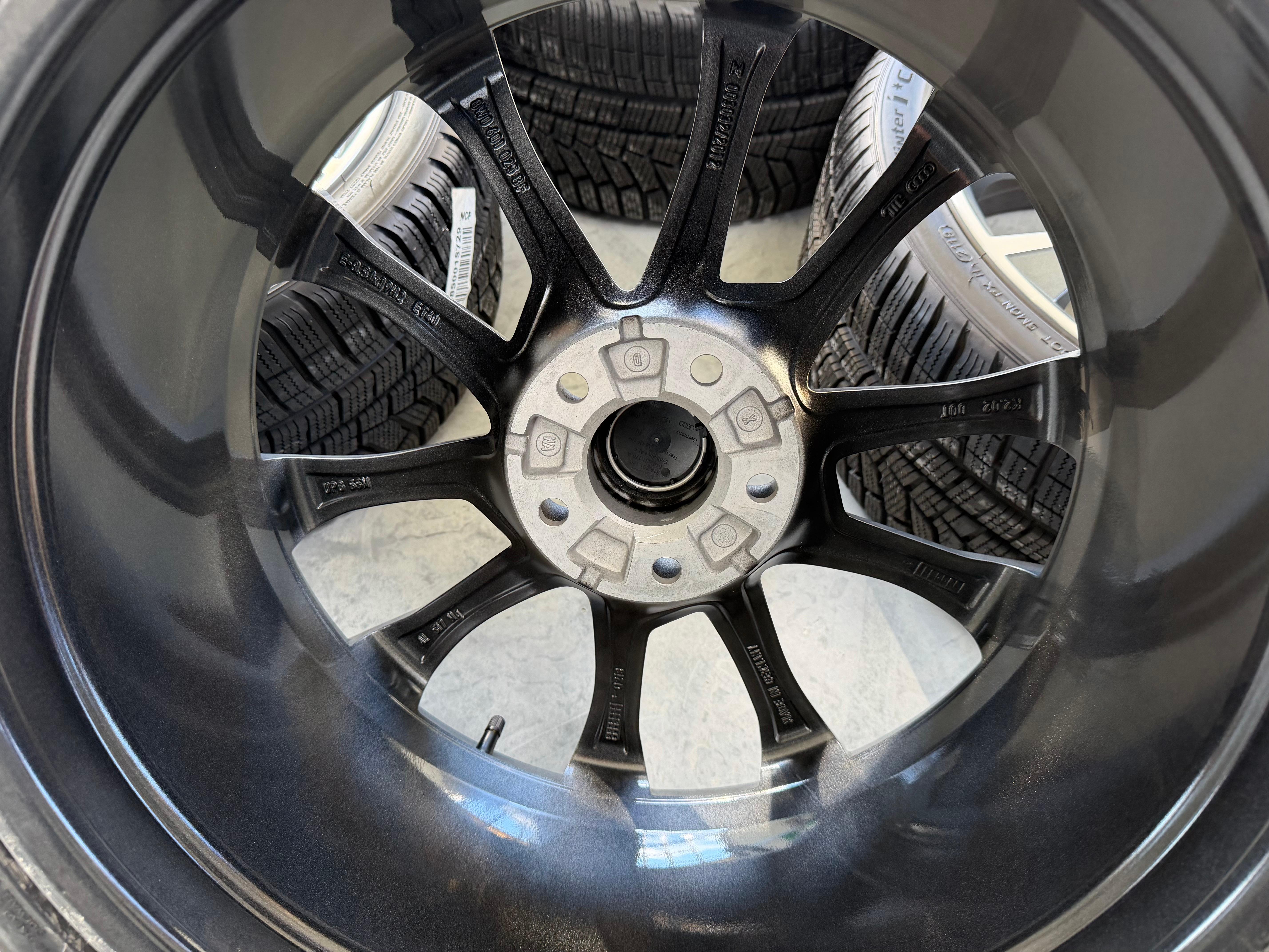 4 Original 19" Alu Winterräder Audi A4 S4 8W B9 8W0601025BF 245/35R19 93W Hankook