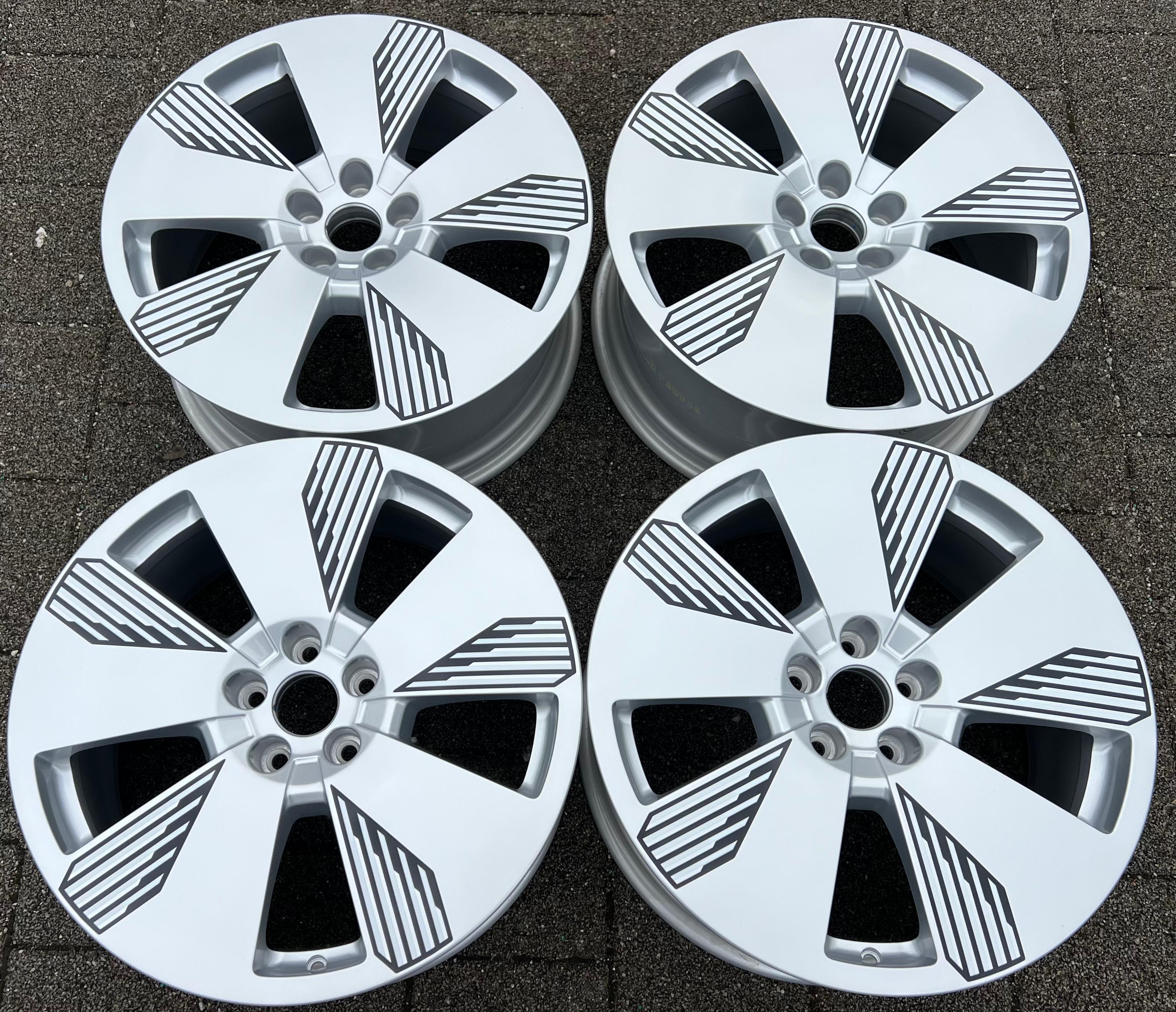 4 CERCHI IN LEGA DA 19" ORIGINALI AUDI E-TRON GEN 8,5x19 ET36 4KE601025Q SPEDIZIONE GRATUITA
