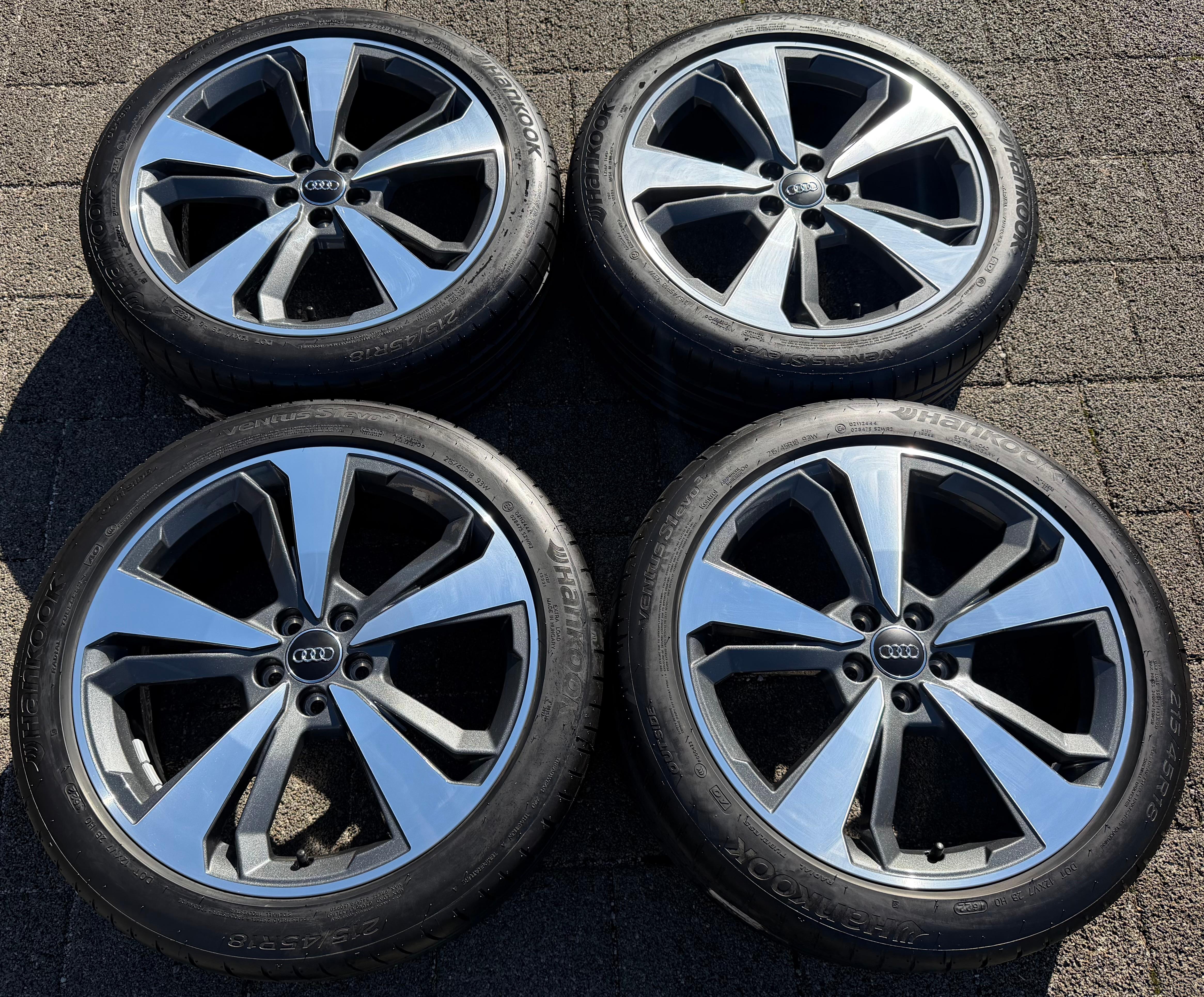 4 originele 18" lichtmetalen zomerwielen Audi A1 City Carver GB 82A601025T 215/45R18 93W