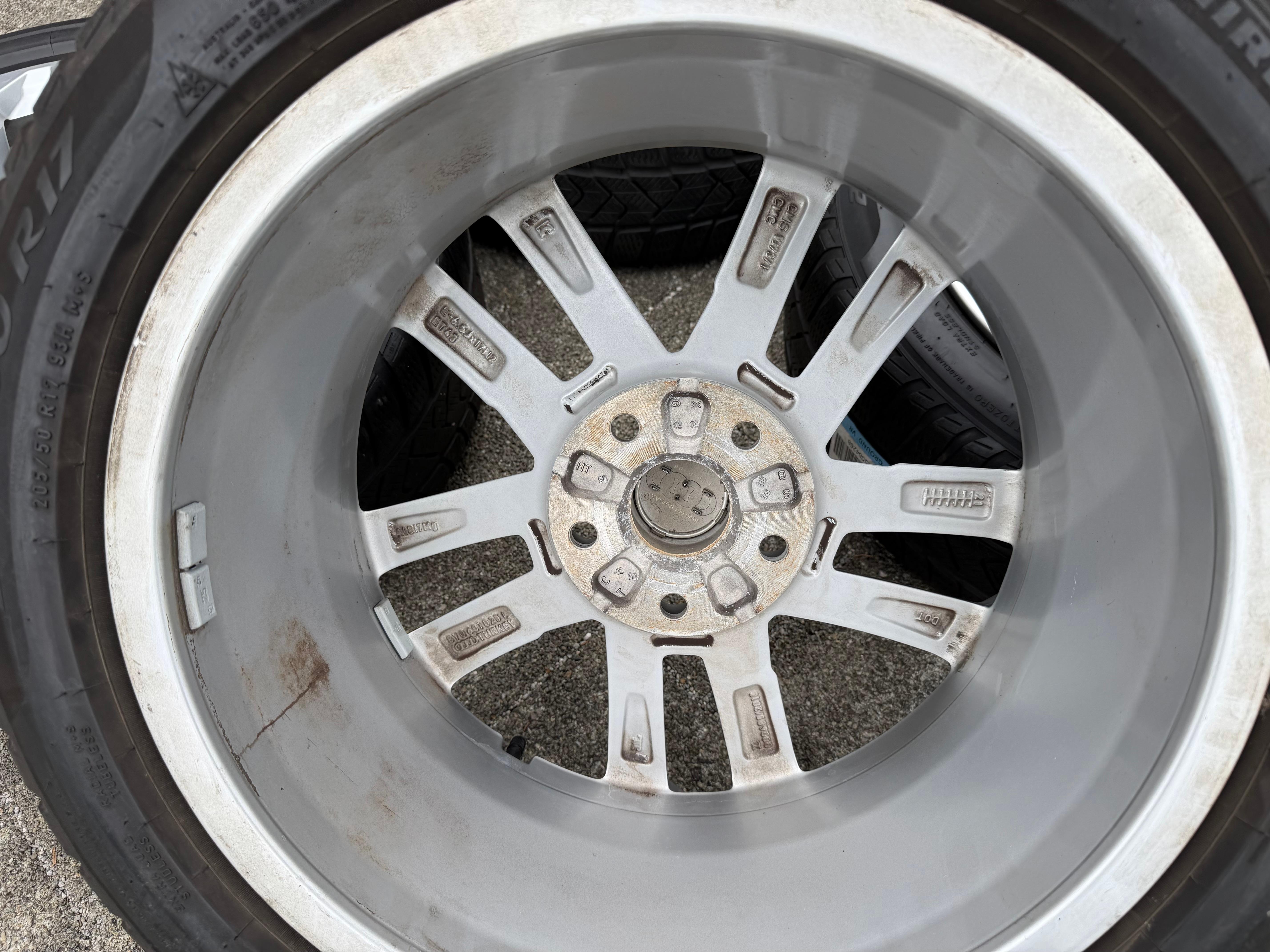 4 Original 17" Alufelgen Felgen Audi A3 8Y 8Y0601025L 6,5x17 ET43