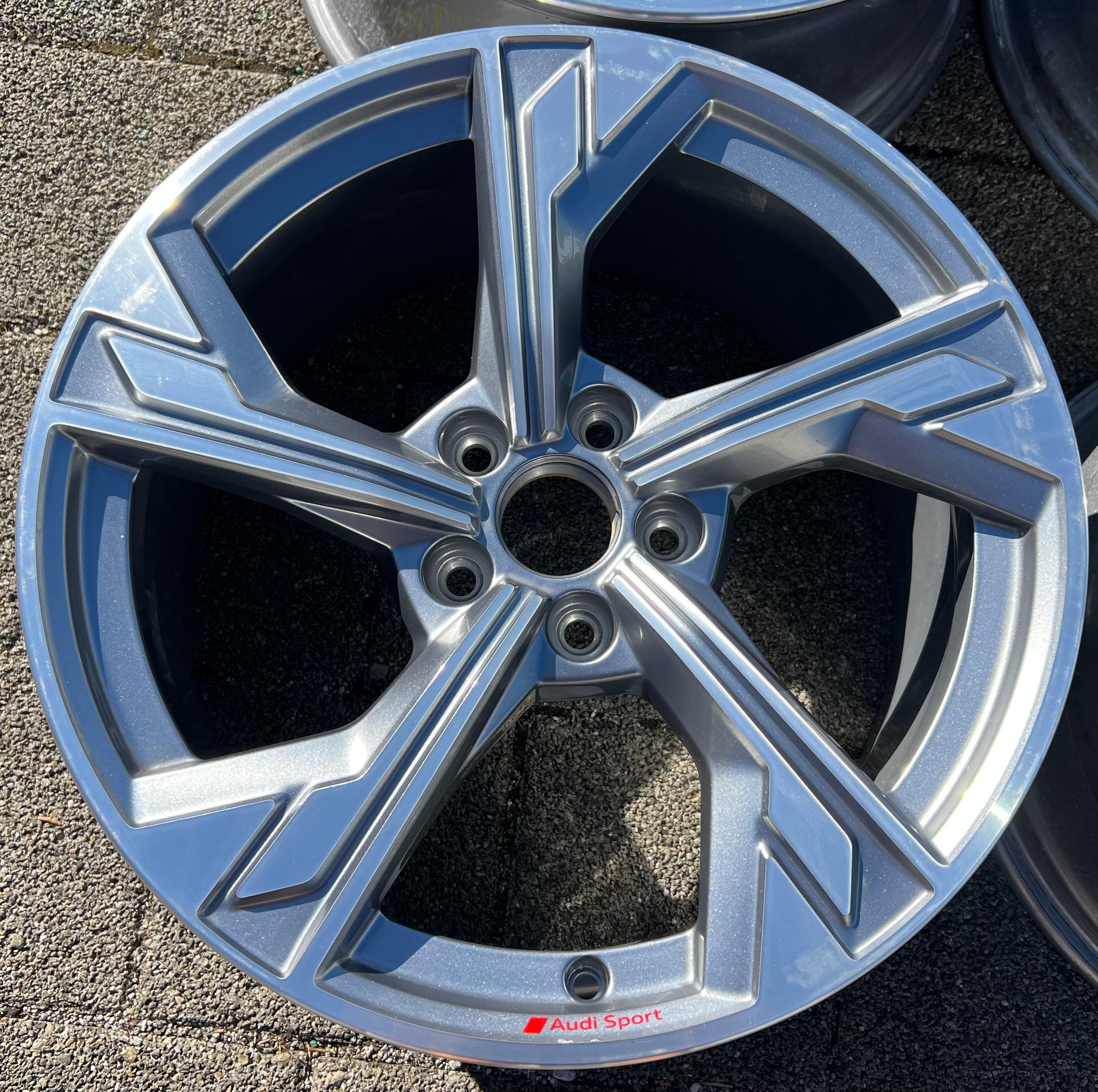 4 ORIGINAL 18" ALUFELGEN AUDI A3 S3 8Y 8Y0601025P 8x18 ET46 FREIHAUS