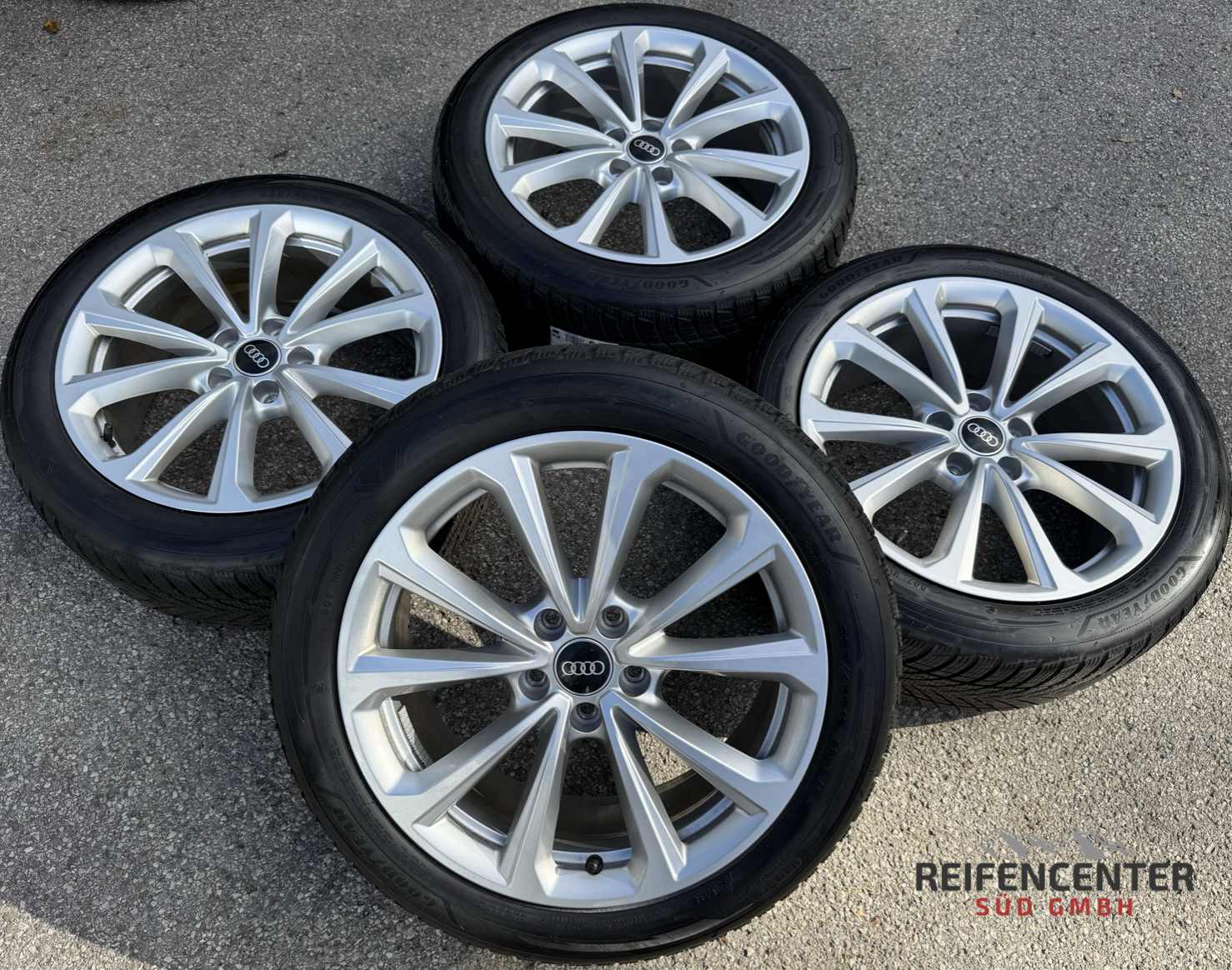 4 RUEDAS DE ALUMINIO ORIGINALES DE INVIERNO AUDI A5 S5 FU2 B10 8B3601025D 235/45R18 98H 2024