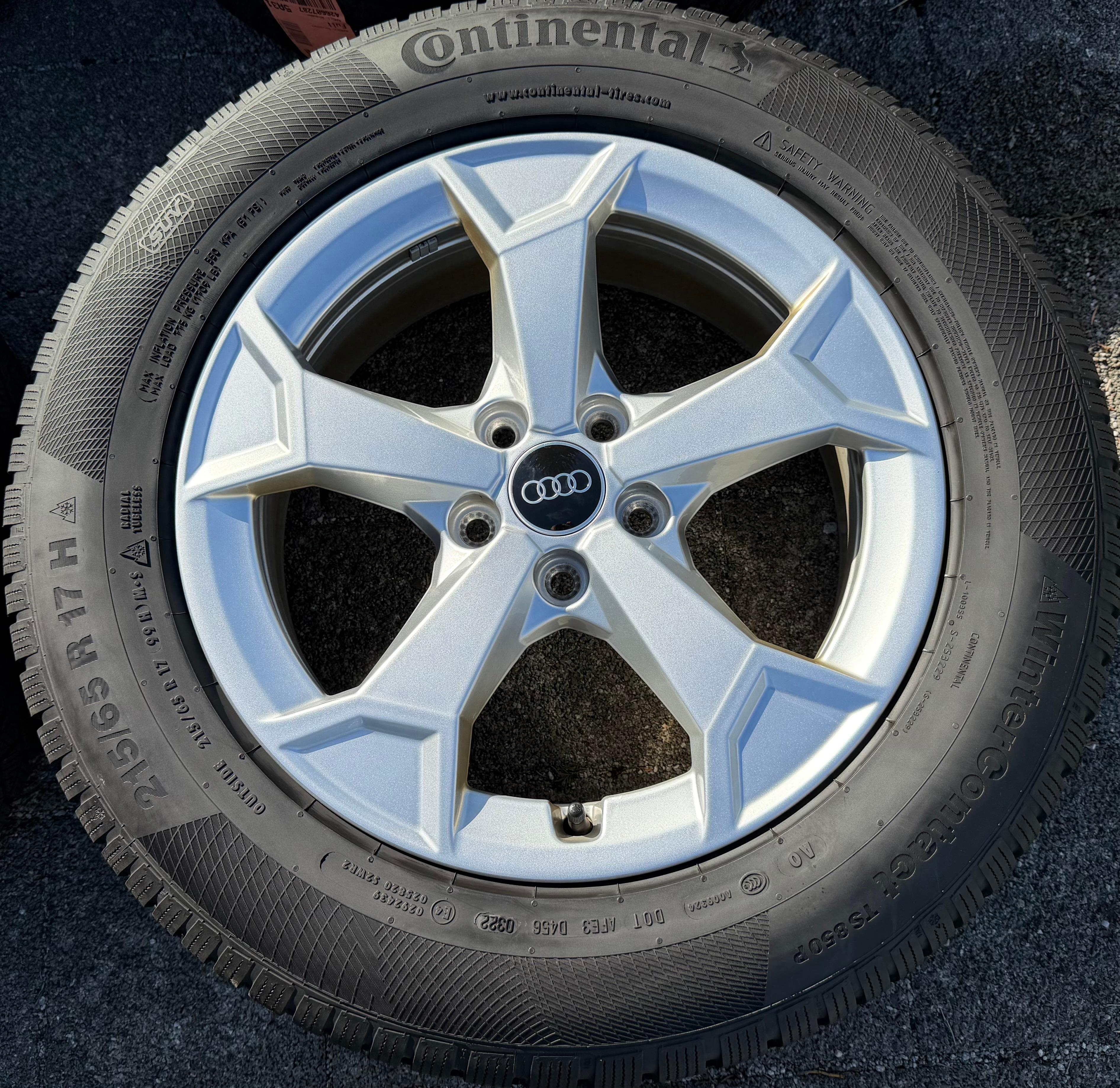 4 Original 17" Alu Winterräder AUDI Q3 F3 F3N 215/65R17 99H Continental 2022
