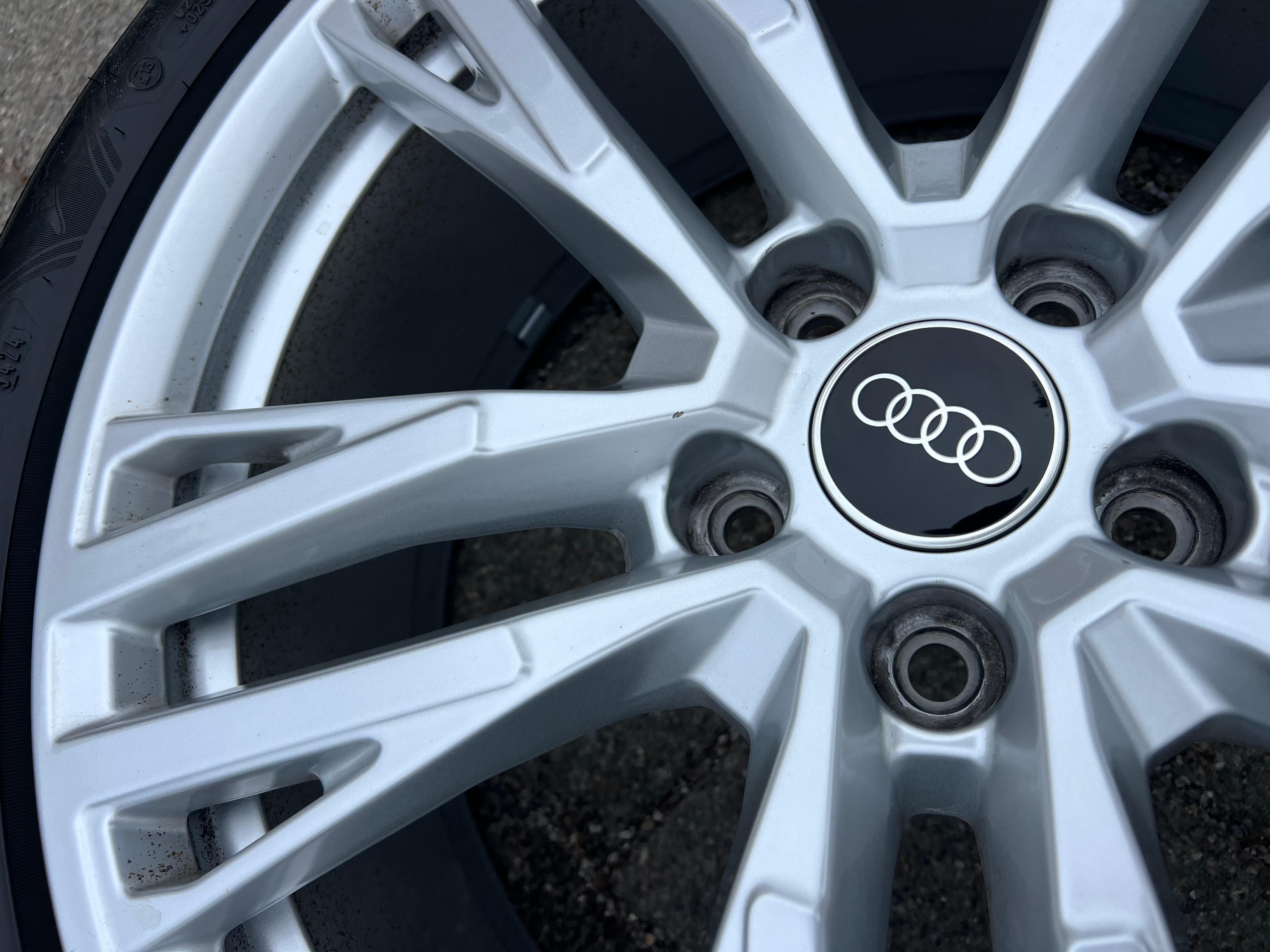 4 ORIGINAL 19" ALU WINTERRÄDER AUDI A5 S5 FU2 B10 8B3601025AS 245/40R19 98H 2024