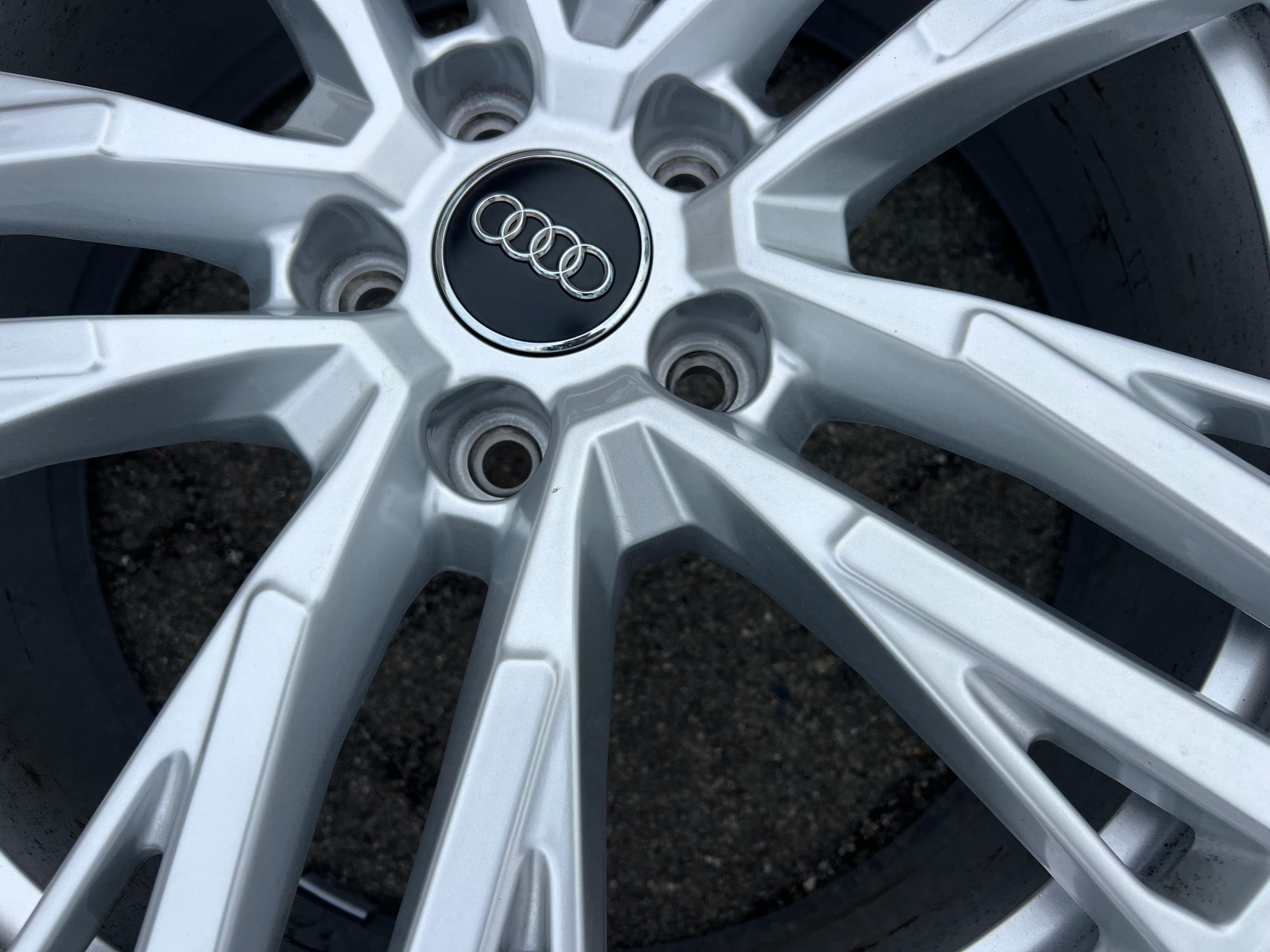 4 ORIGINAL 19" ALU WINTERRÄDER AUDI A5 S5 FU2 B10 8B3601025AS 245/40R19 98H 2024