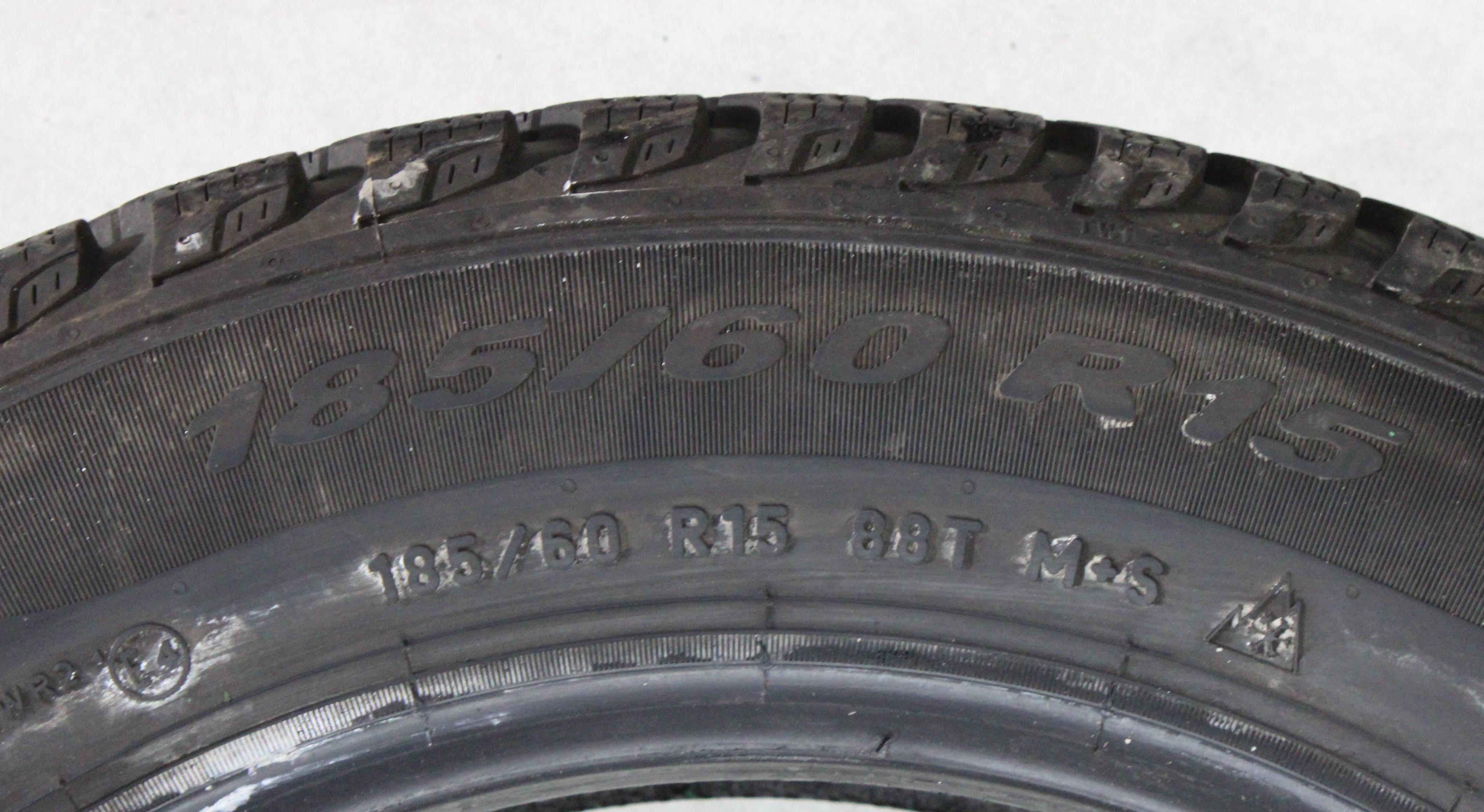 4 x 185/60R15 88T pneus hiver Pirelli Winter Cinturato 2x6mm/2x7mm 2018