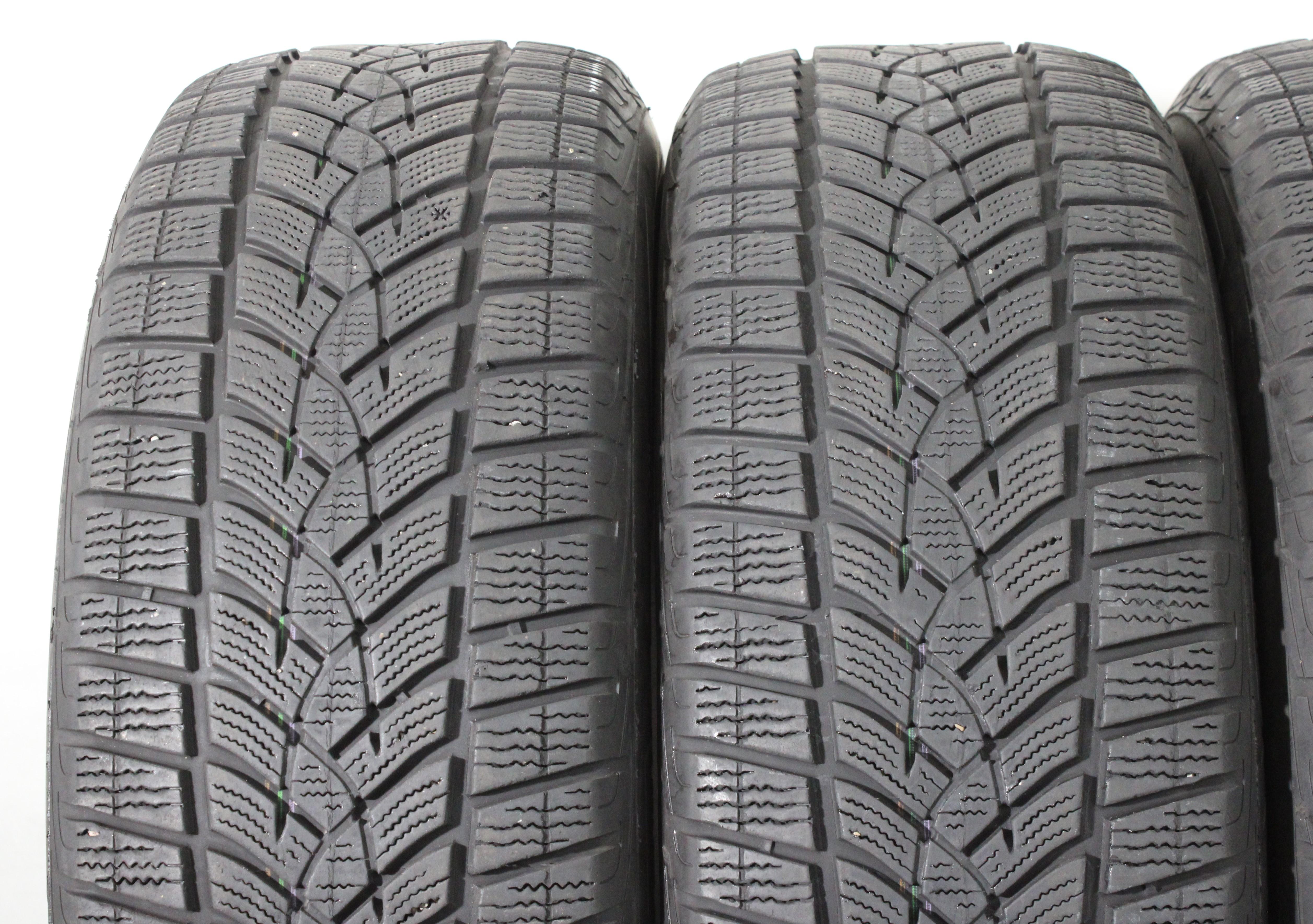 4 x 215/60R17 96H Neumáticos de invierno Goodyear Ultra Grip Performance GEN-1 5,5-6mm 2018